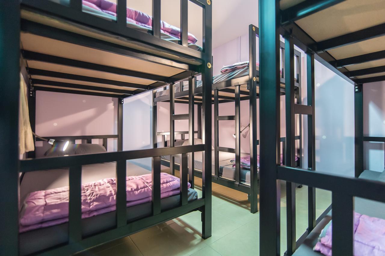 Full Stop. Hostel