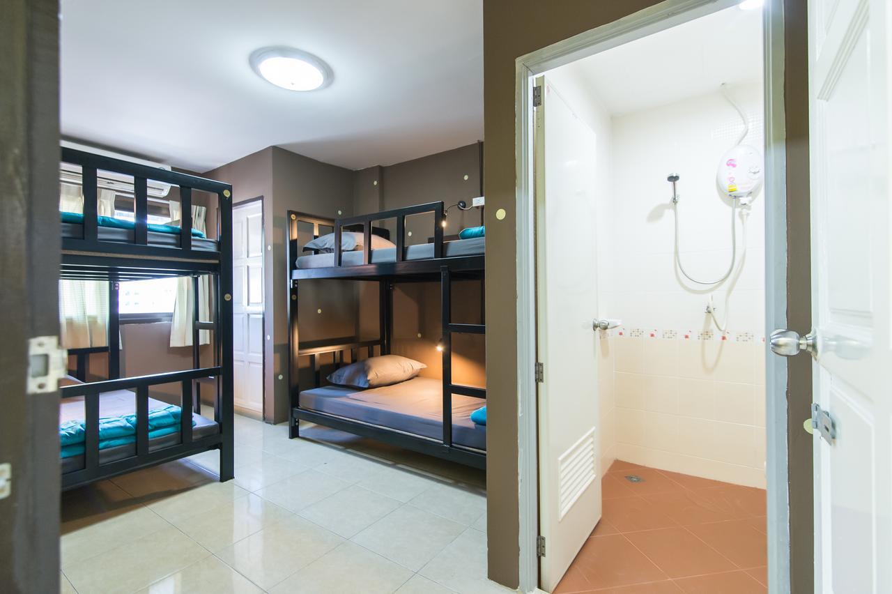 Hostel Full Stop.