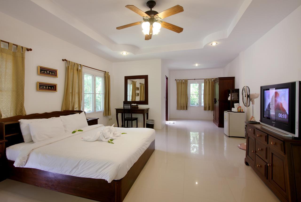 Racha Island Resort 4*