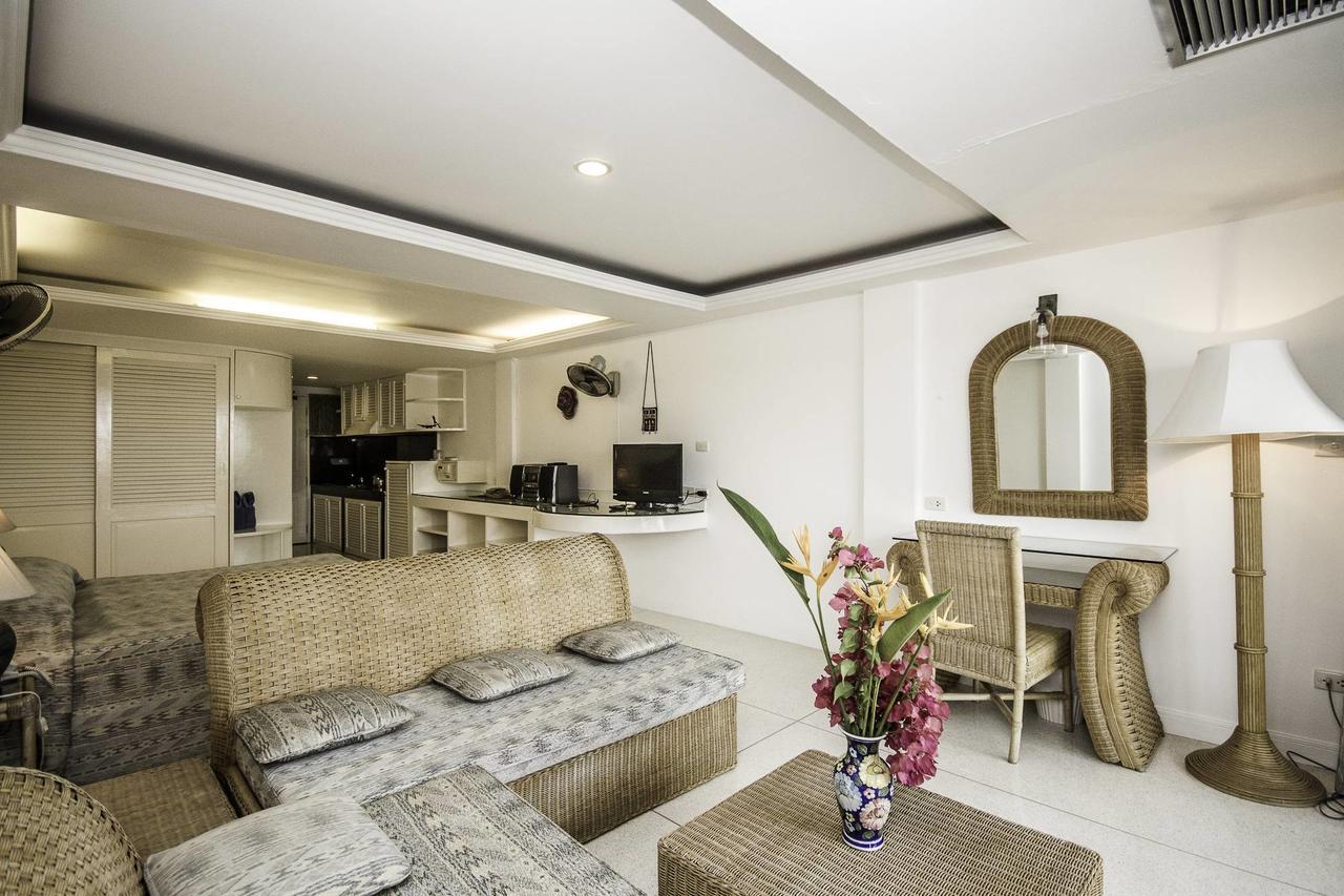 Bougainvillea Terrace House Praia de Kata