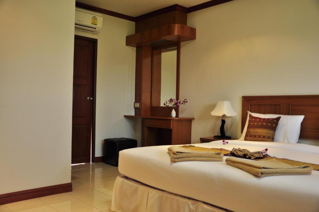 Resort Baan Chayna 3*