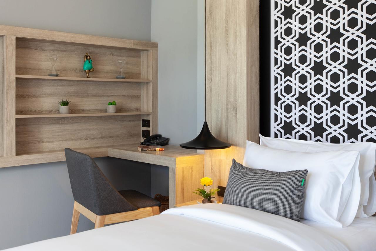 Resort The Chalong Sha Phuket