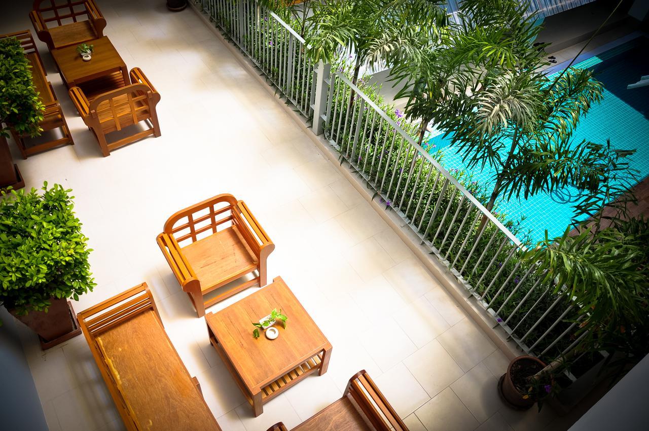 Nonnee Phuket Hostel *