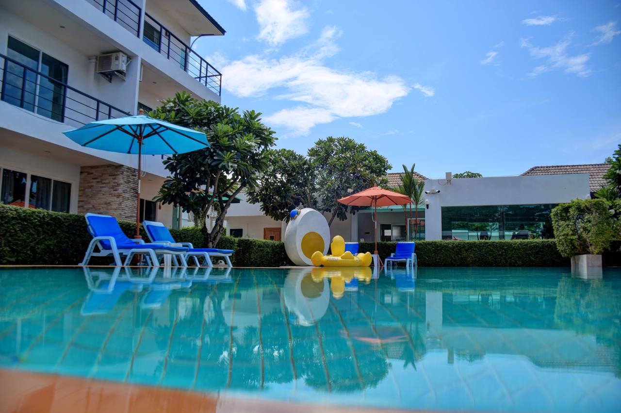 Hotel Pool Access 89 @rawai