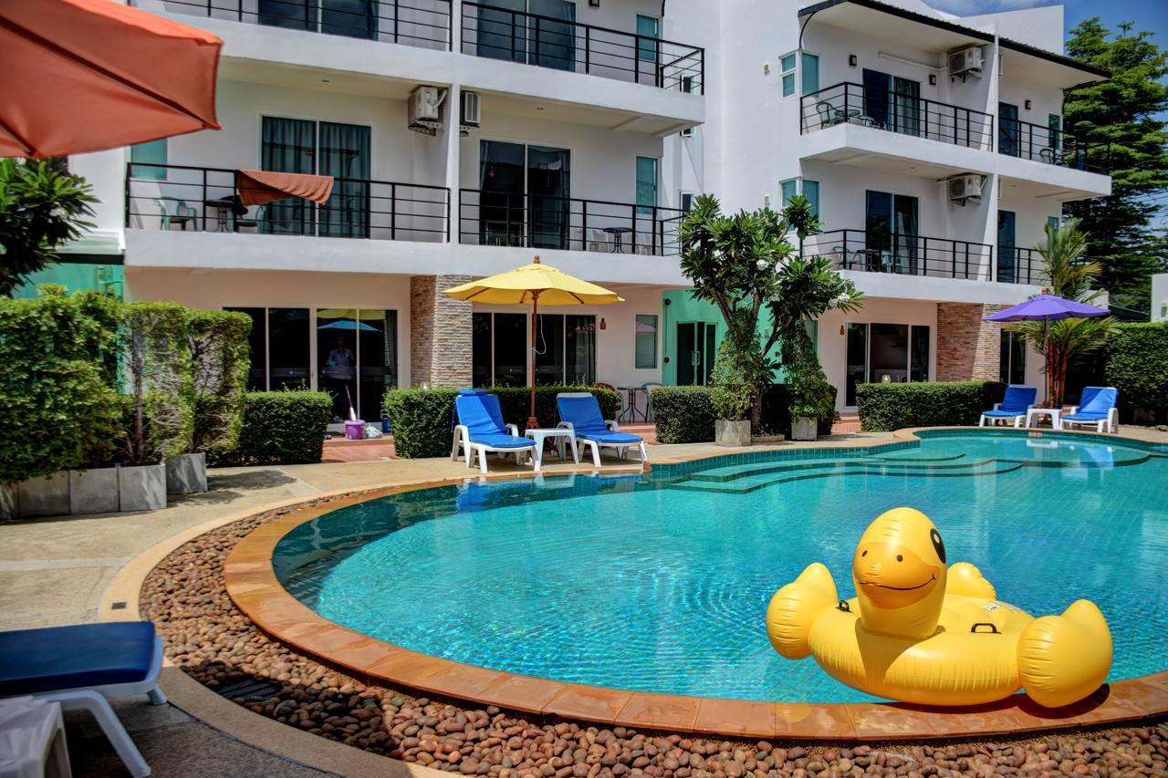 Hotel Pool Access 89 @rawai 4*