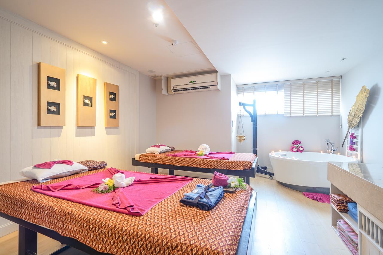 Ramada By Wyndham Phuket Deevana