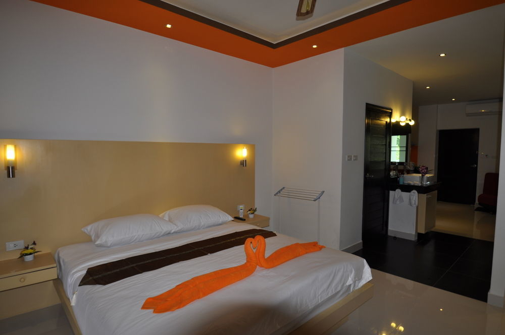 Hotel Duangjai 3*