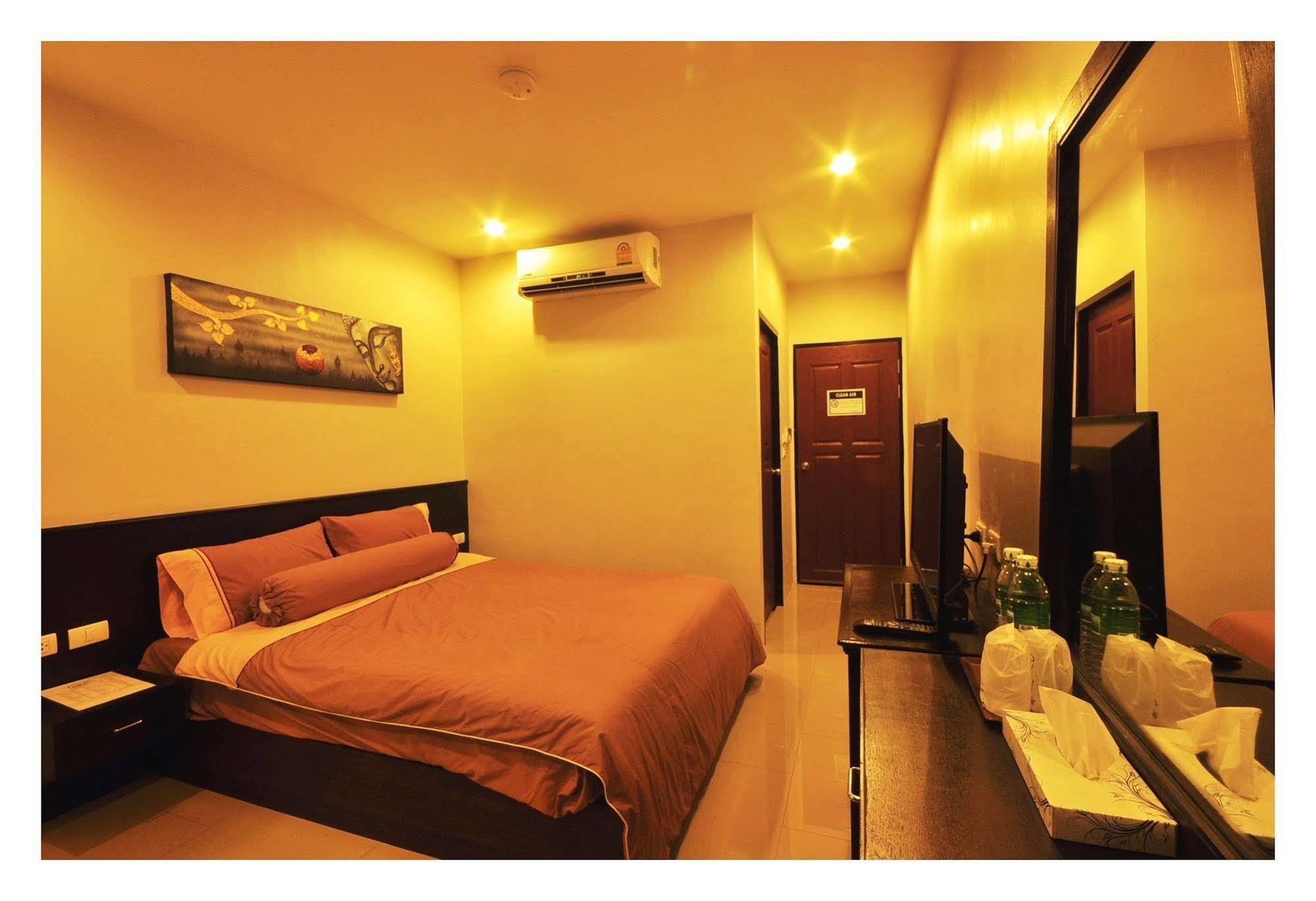 Hostel The Bedroom *