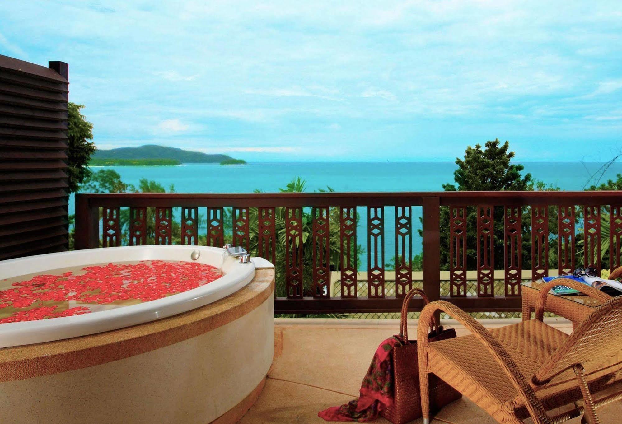 Resort Centara Phuket 4*