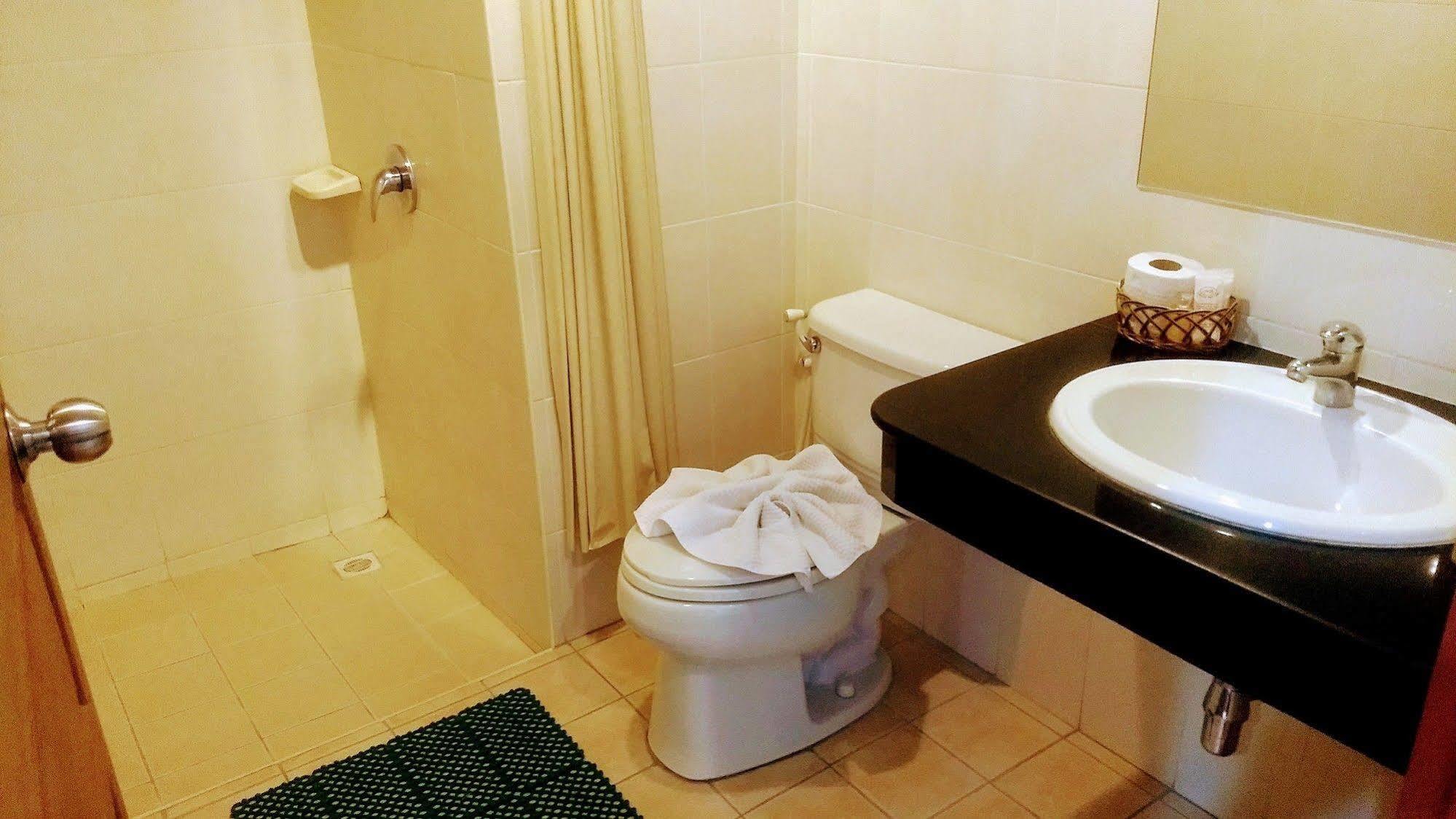 Zhou - Sha Hotel