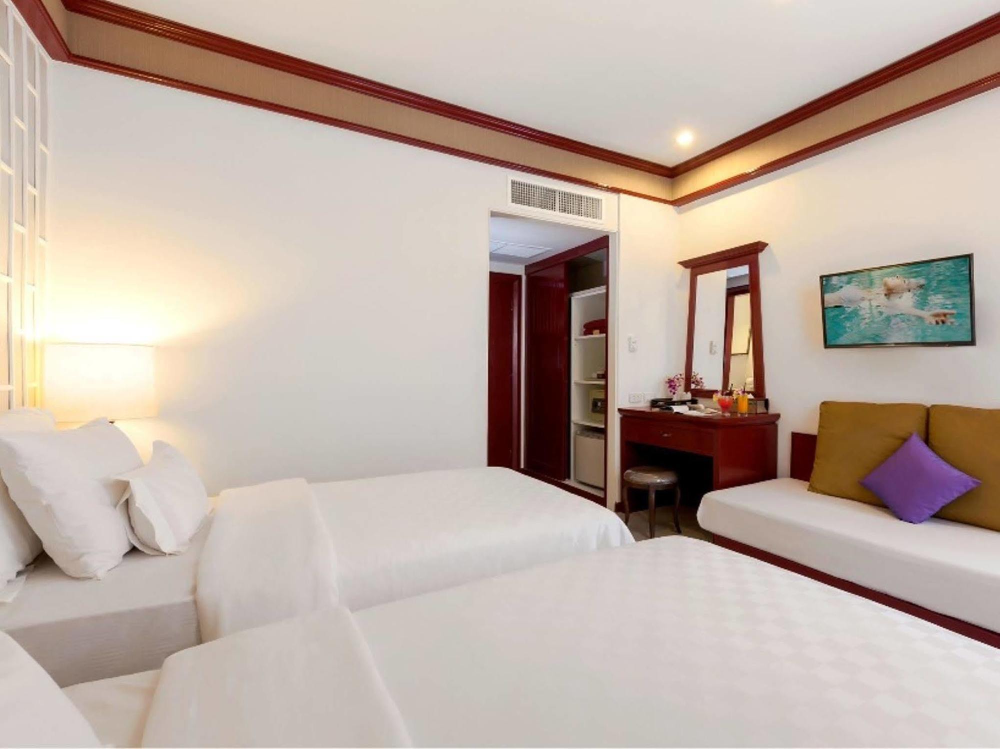 Premier 3* Patong
