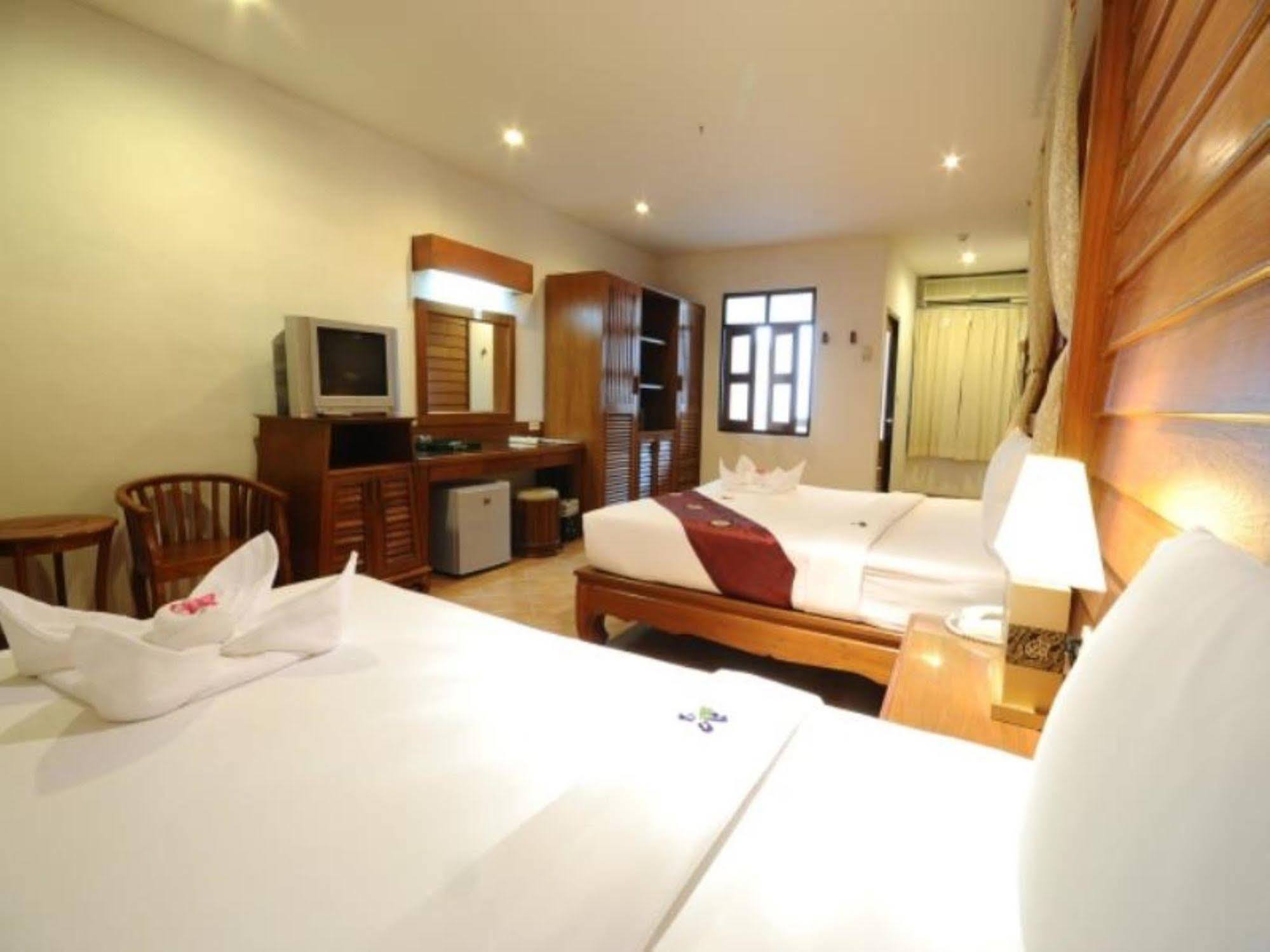 Bel Aire Hotel 3*