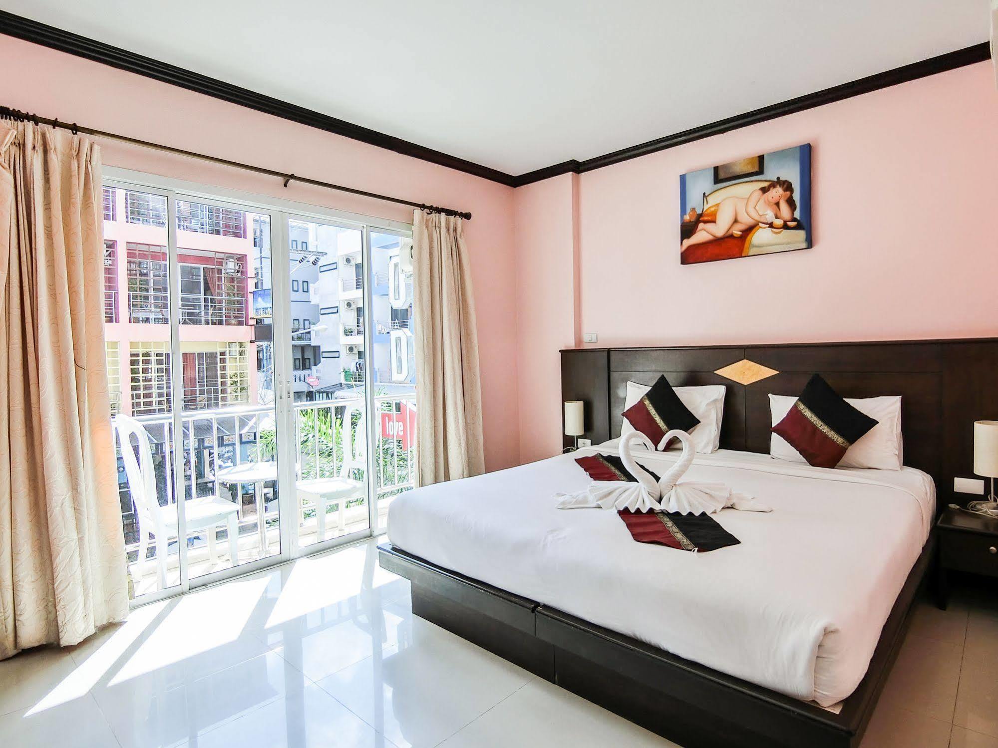 Hollywood 3* Patong