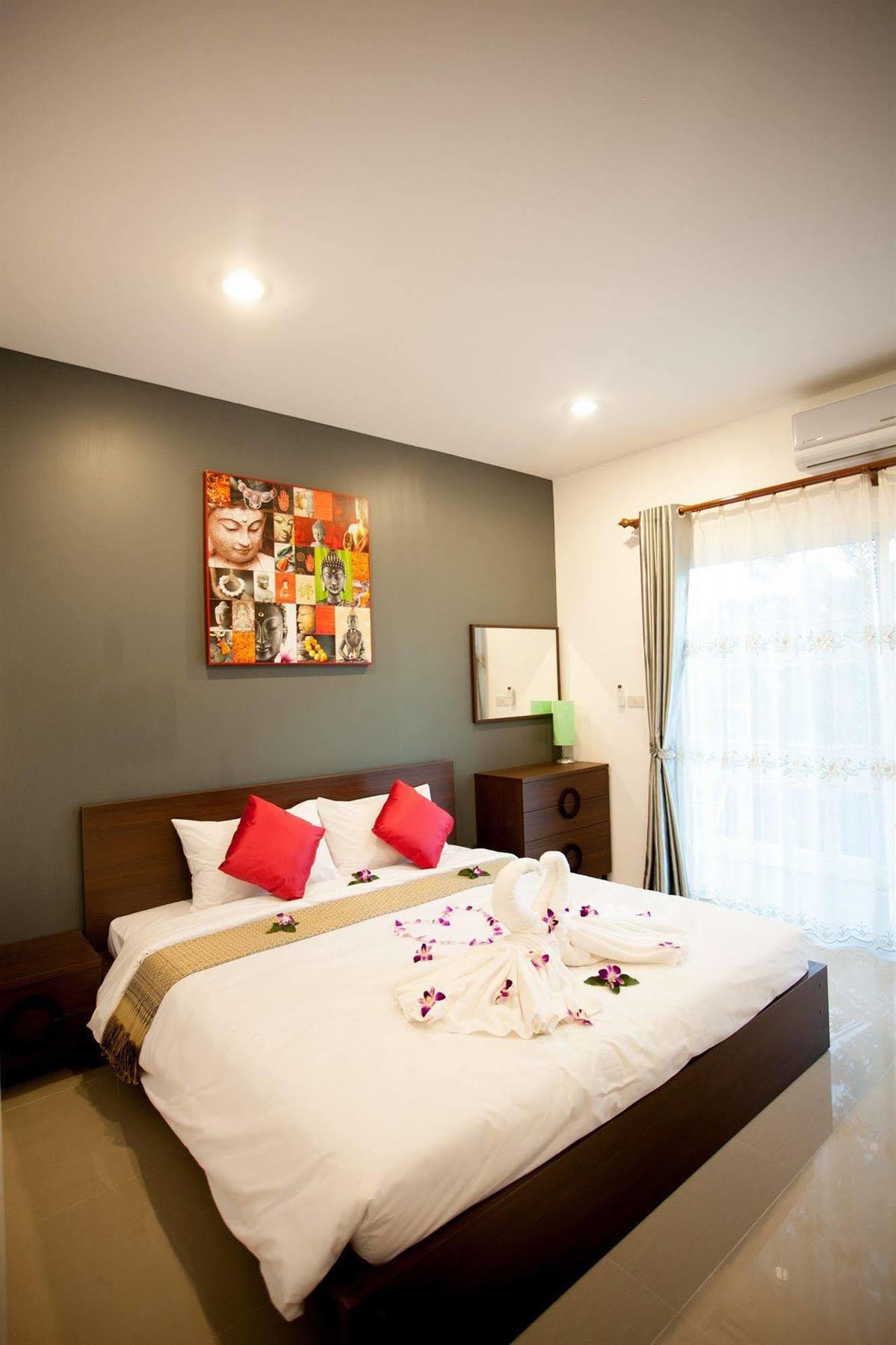 Hotel Lucky Lek Rawai