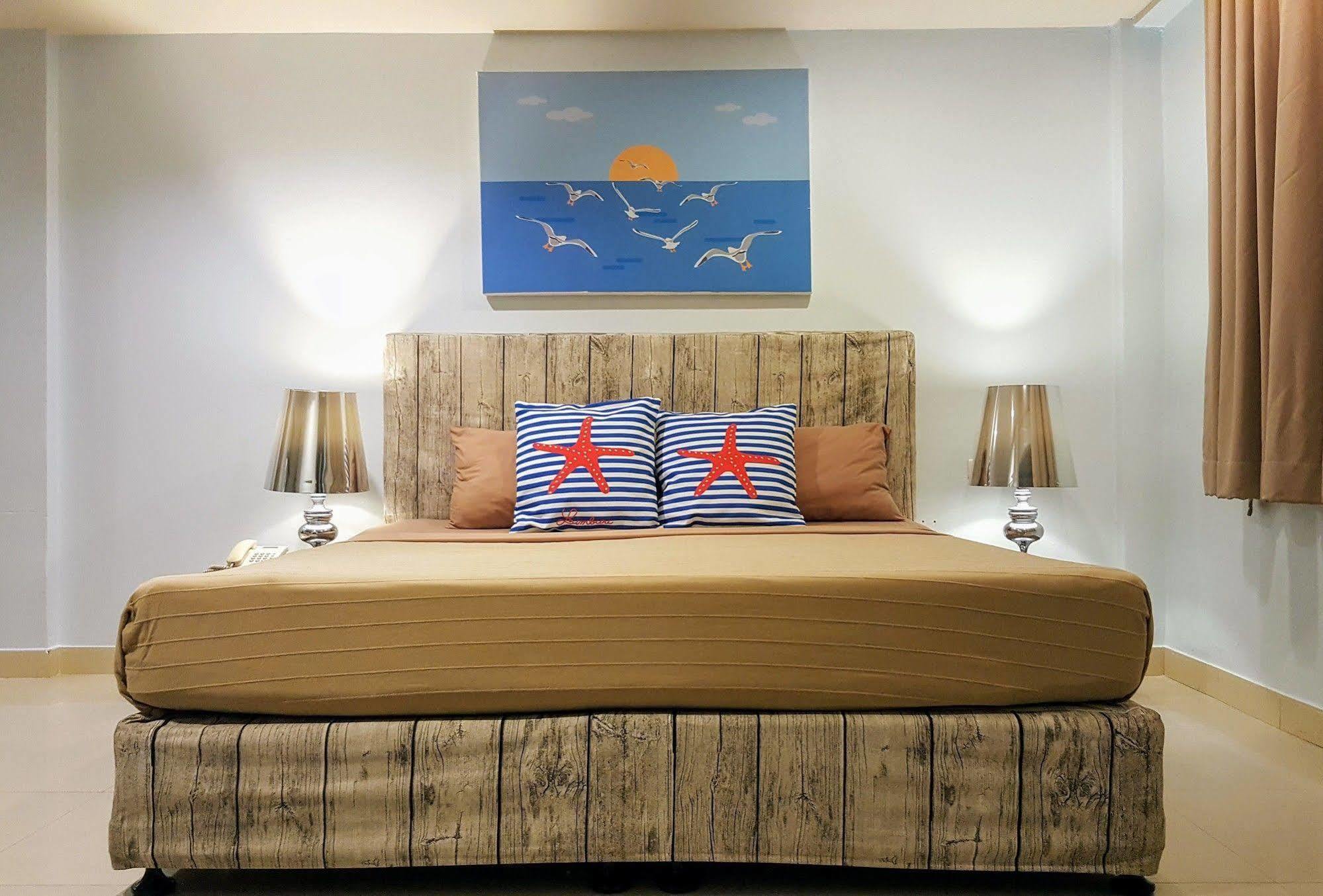 Limburi Hometel Hotel Phuket
