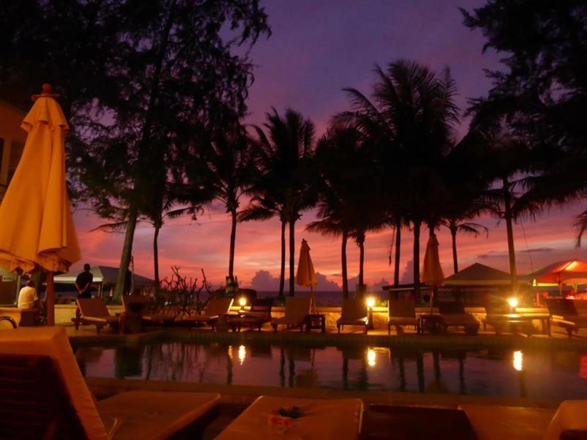 Beachfront Hotel 3*