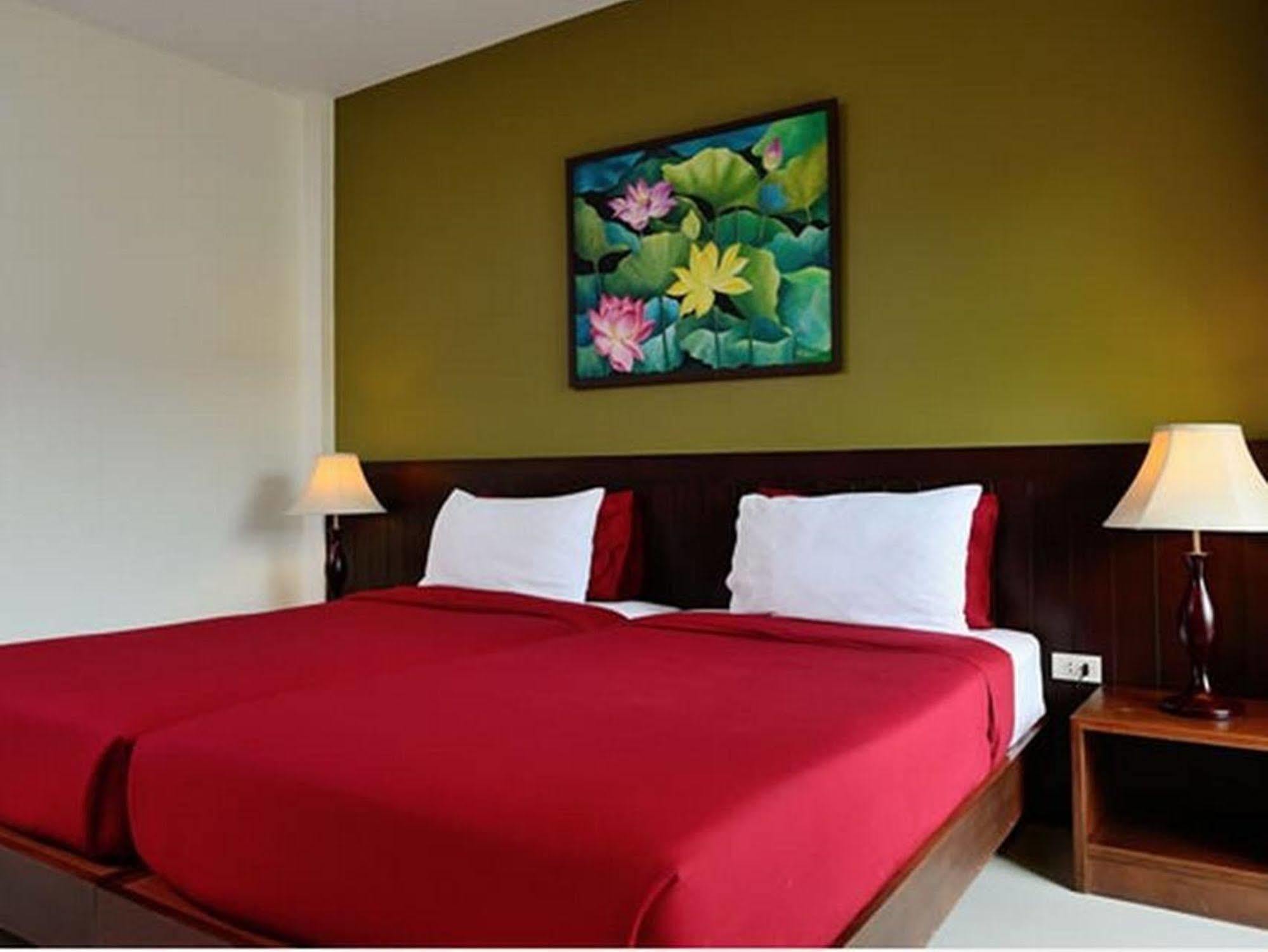 Beachfront Hotel 3*