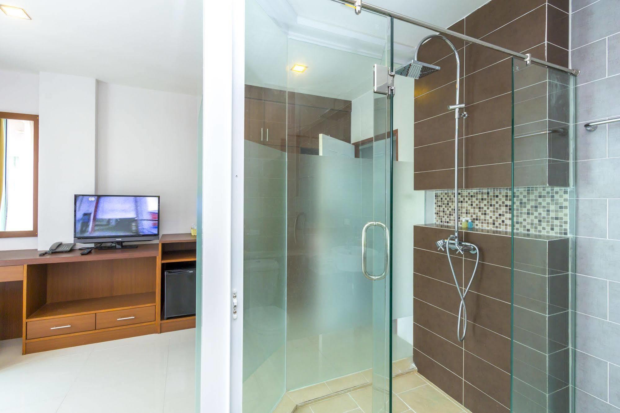 Baan Lukkan Patong Hotel Phuket