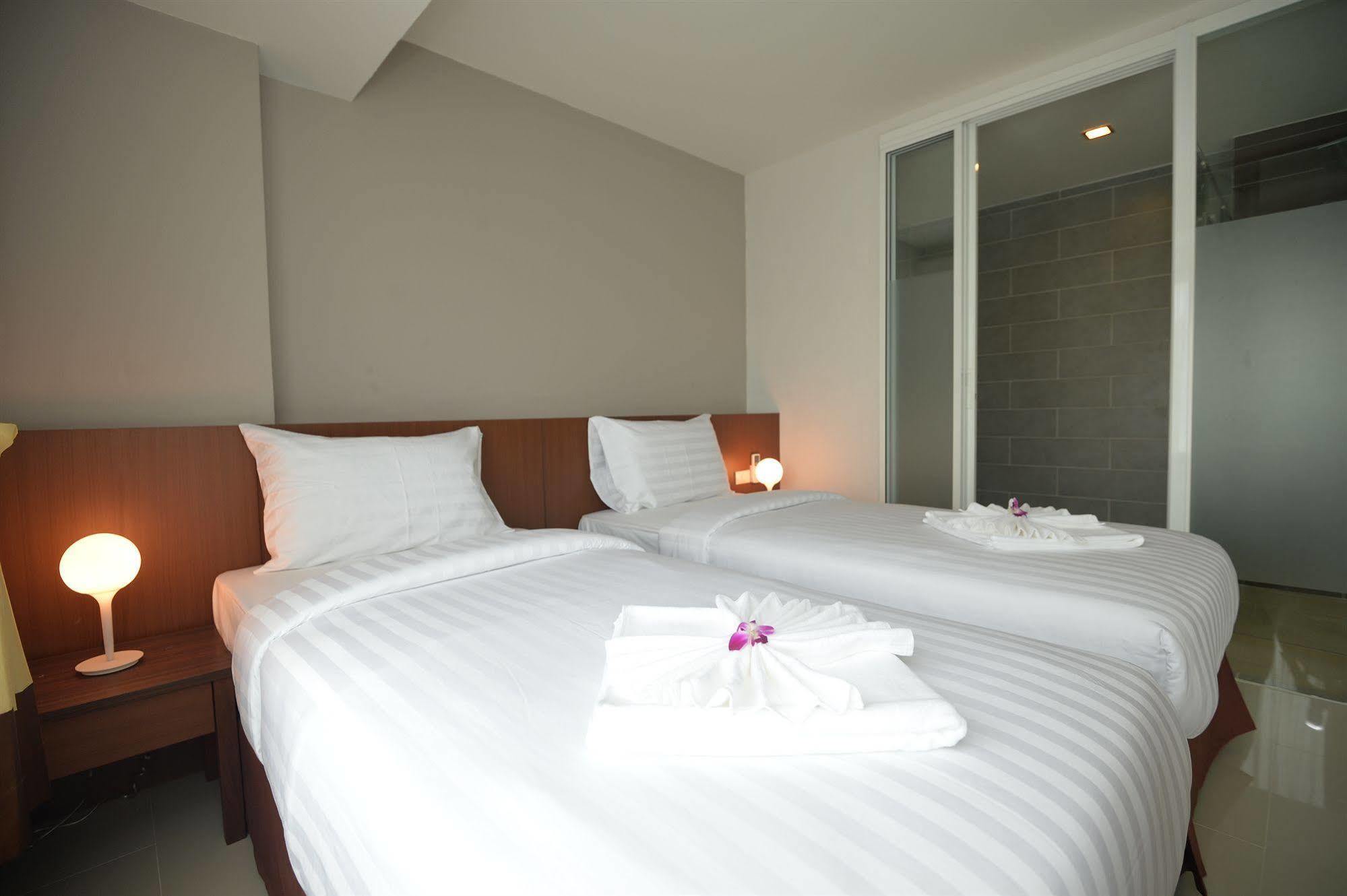 Hotel Baan Lukkan Patong 3*