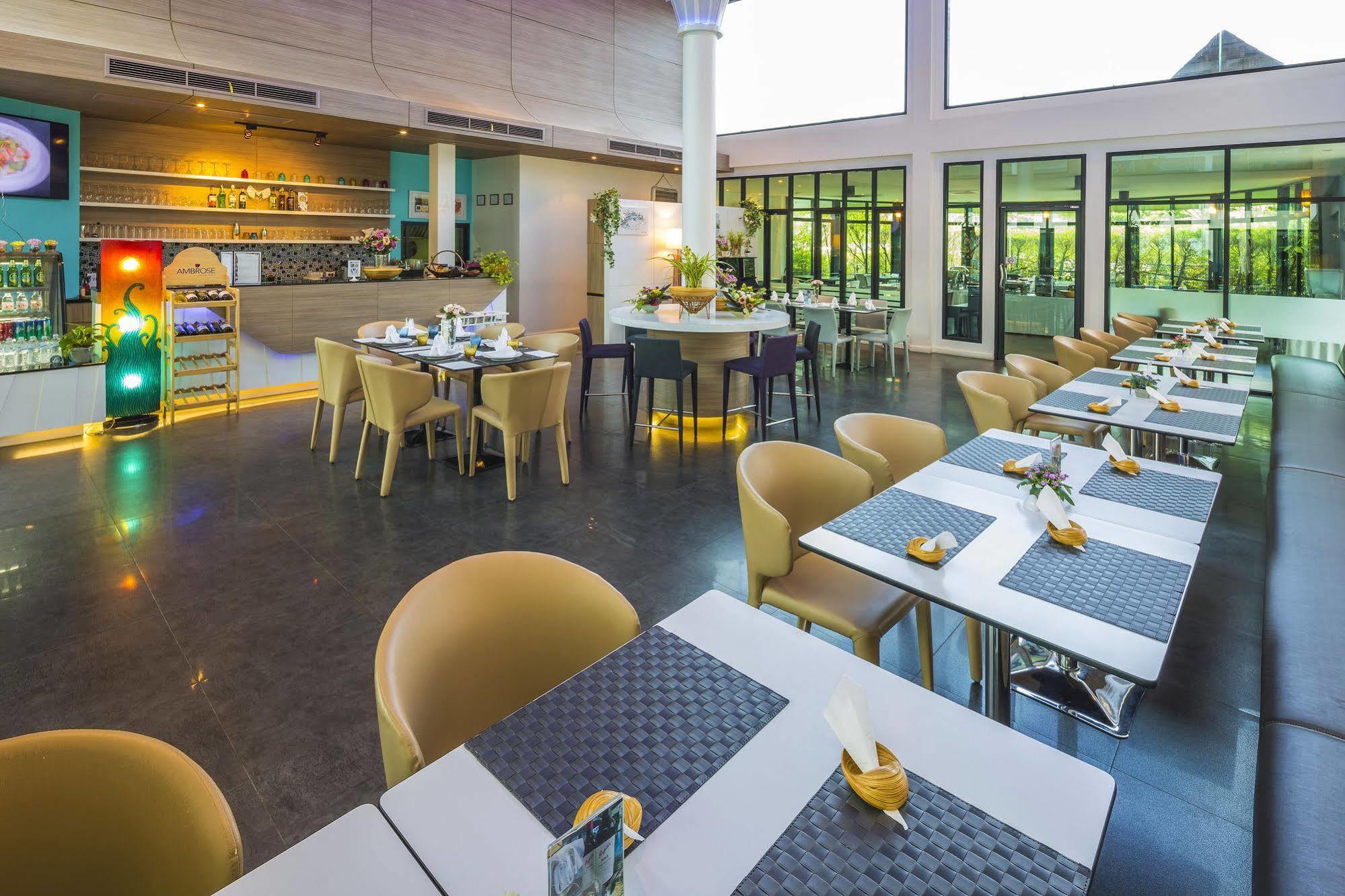 Hotel The Pago Design Phuket-sha Phuket