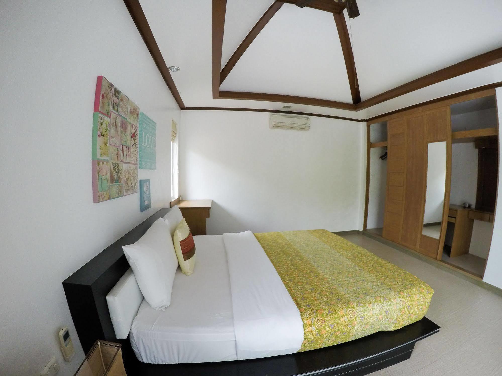 Suriya Som Villa *