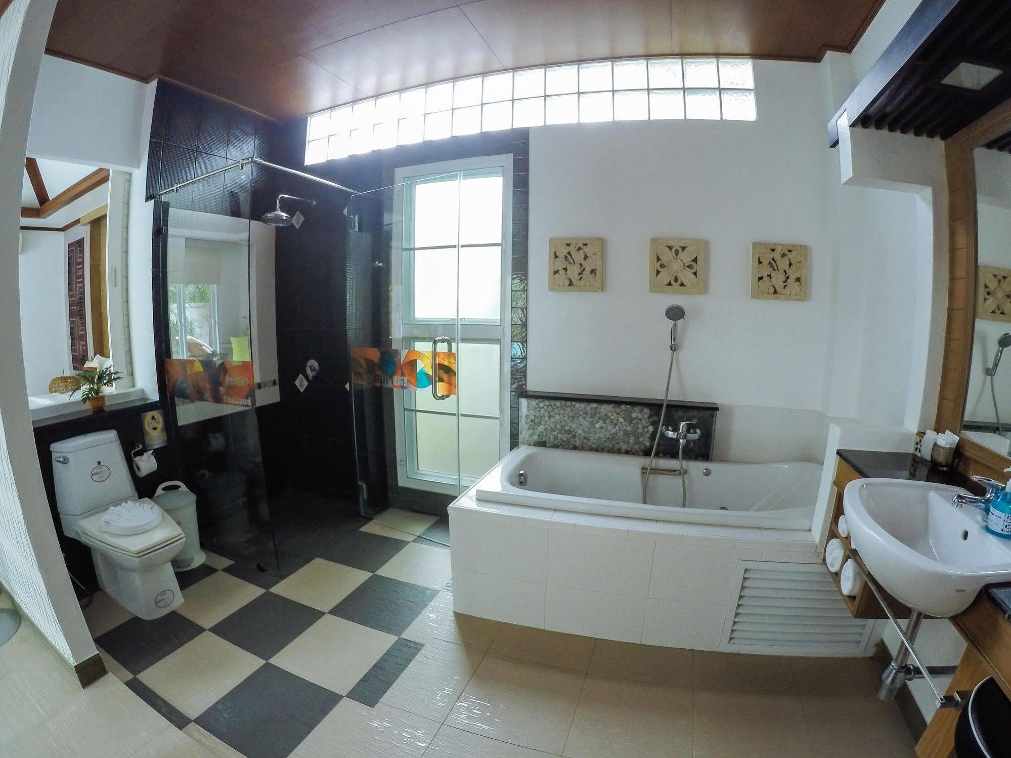 Villa Suriya Som *