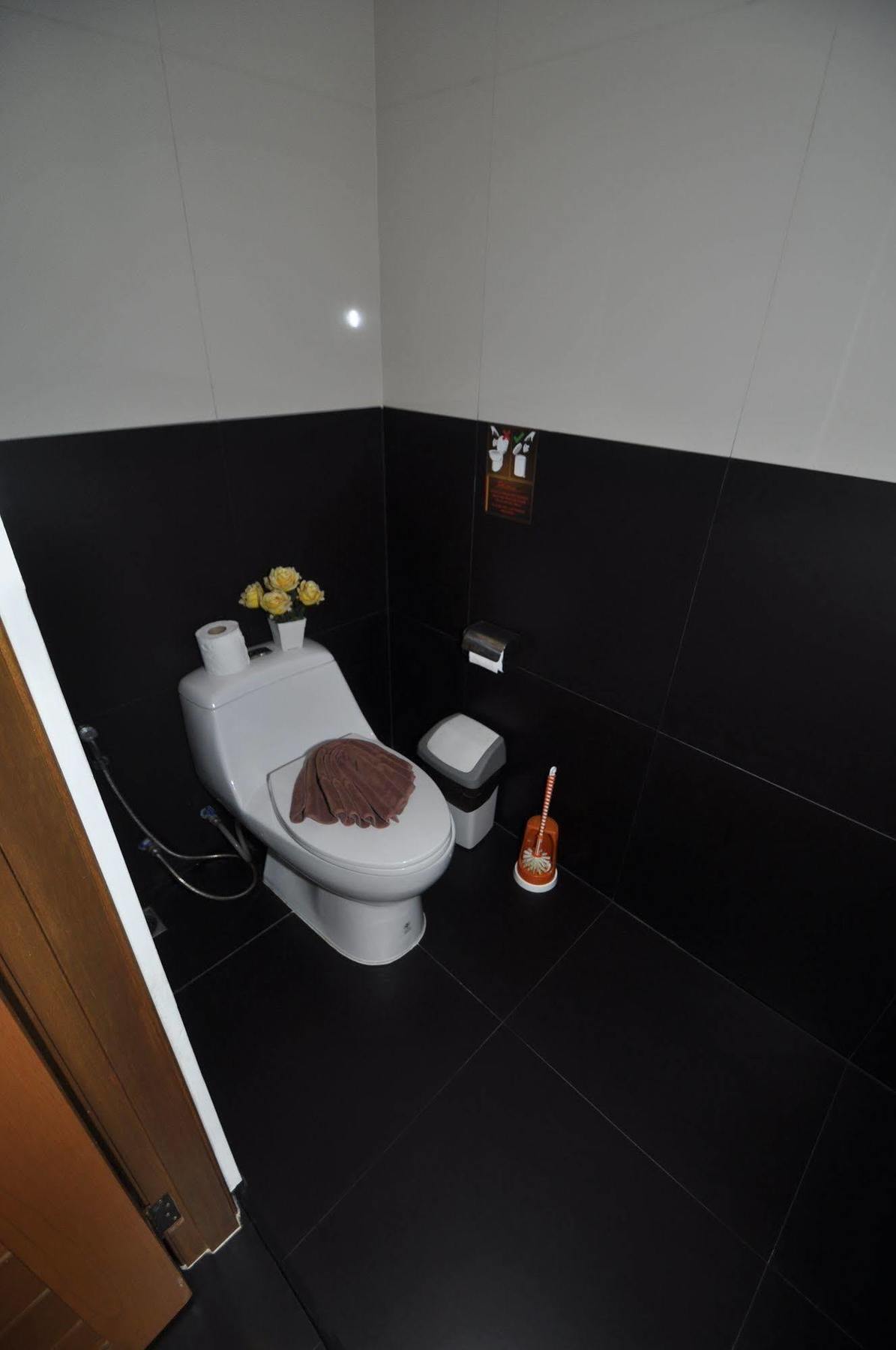 Duangjai Hotel 3*