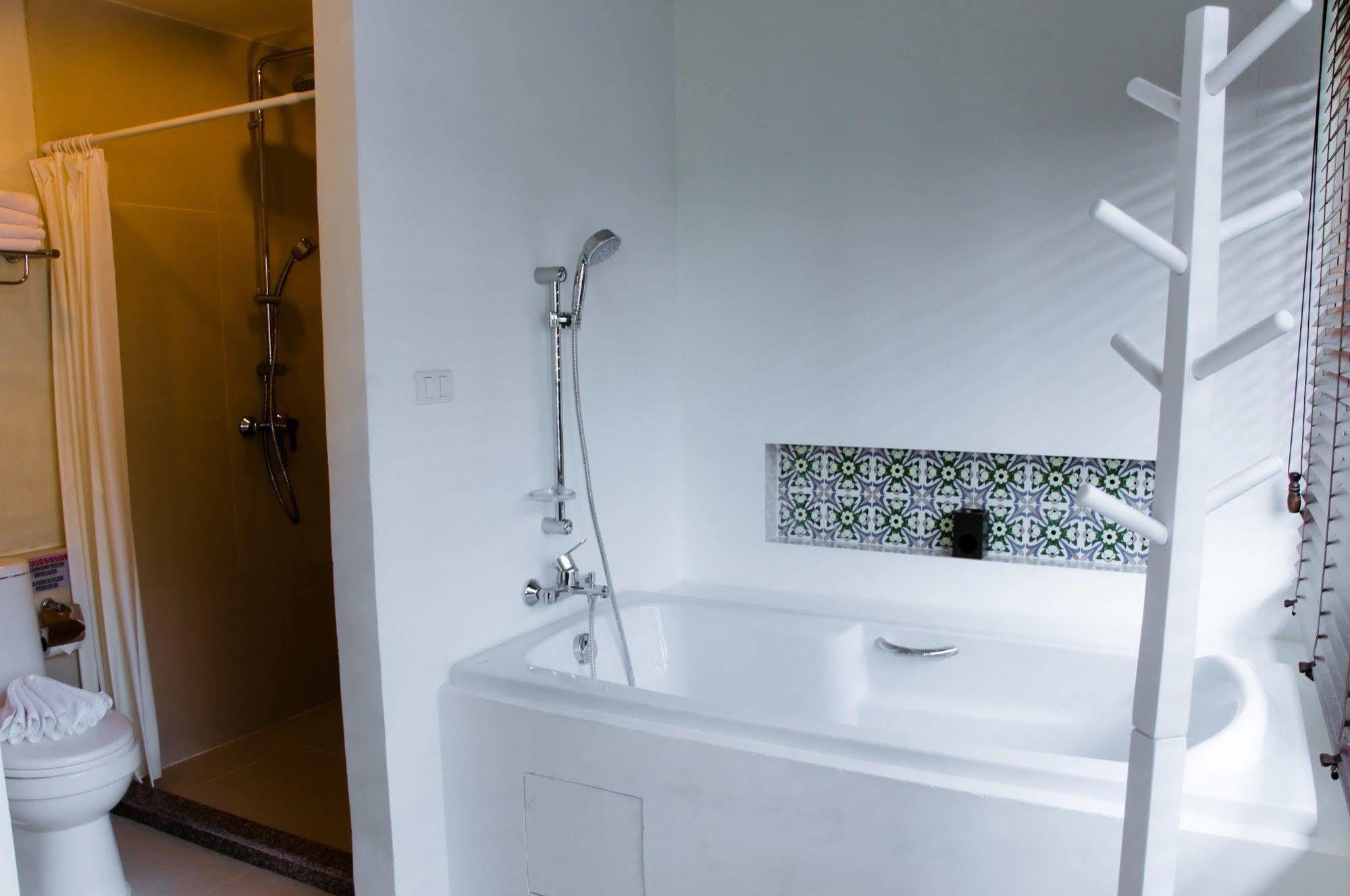 Acca Patong Hotel 3*