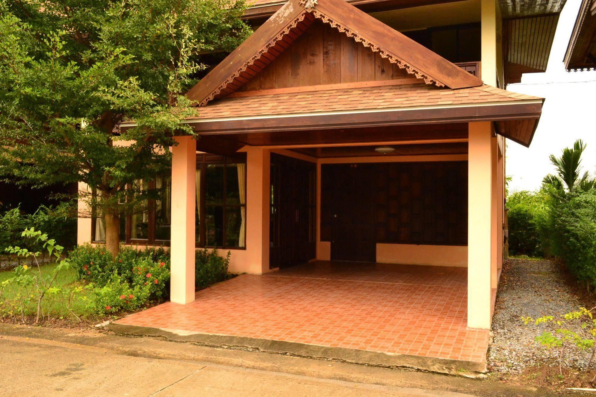 Yuwadee Resort Chalong