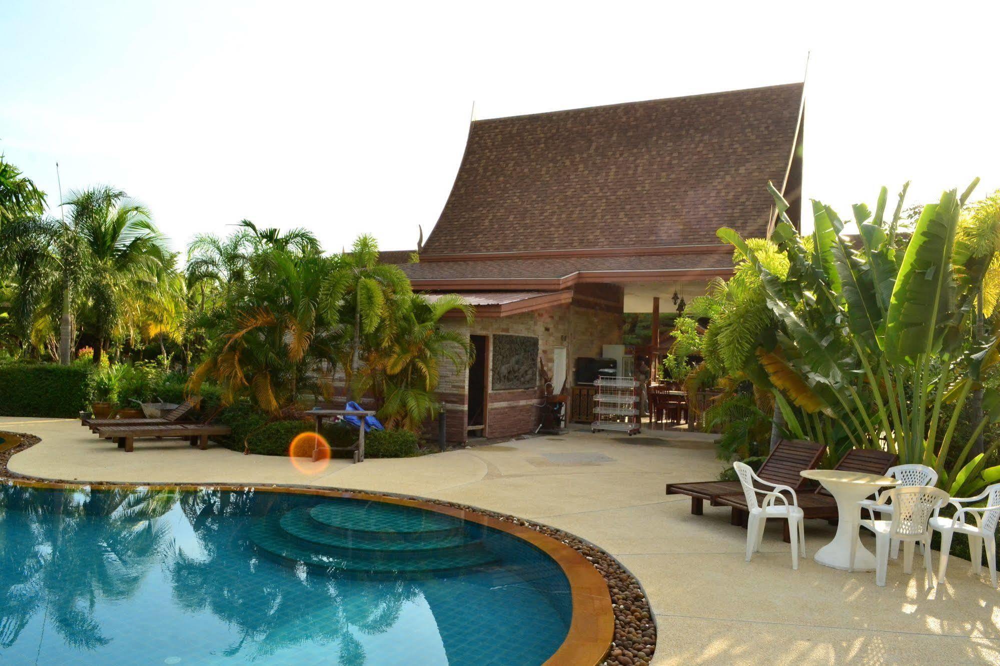 Resort Yuwadee 4*