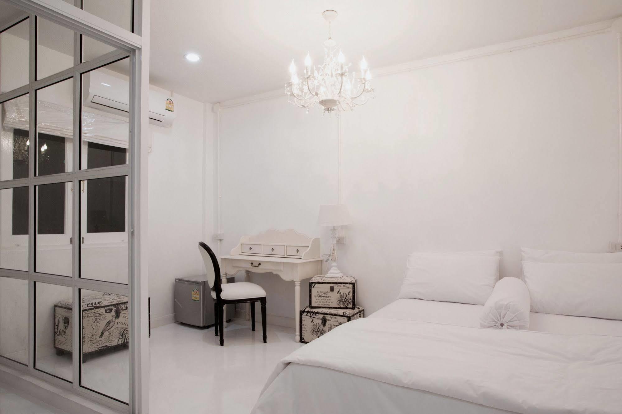 Meroom Hotel 3*