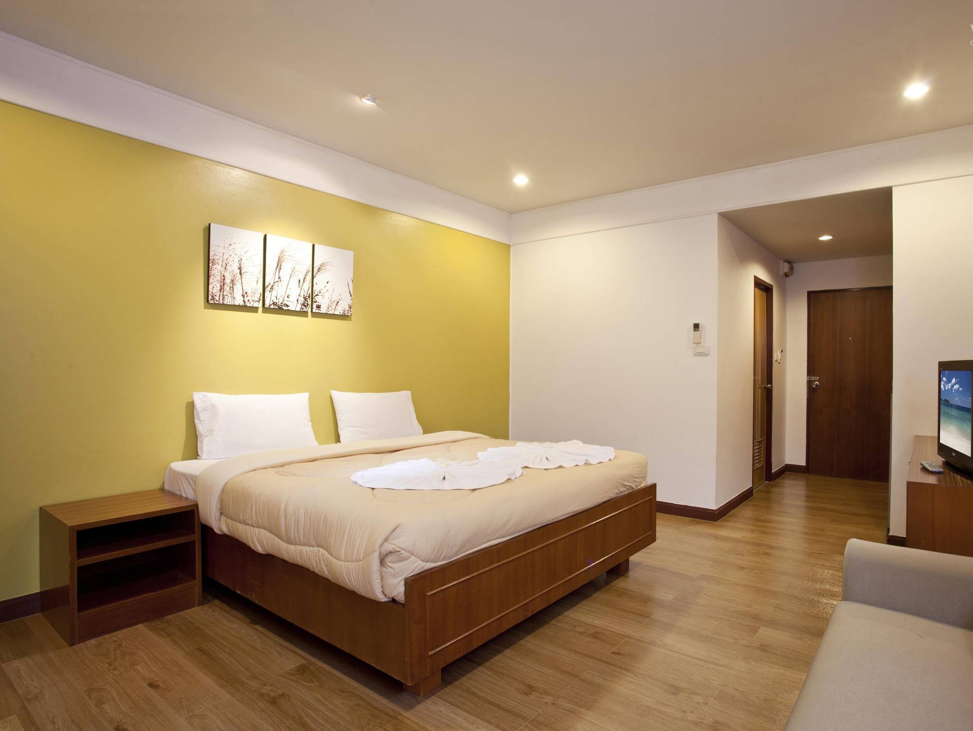 Hotel Pattra Mansion By Aksara Collection Phuket