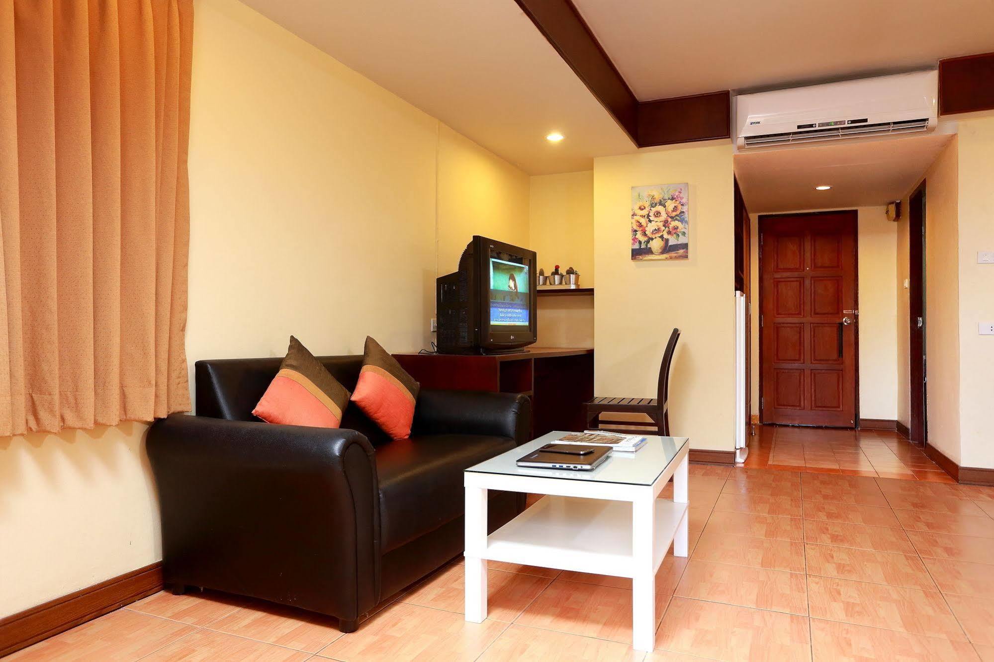 Pattra Mansion By Aksara Collection Hotel 2*