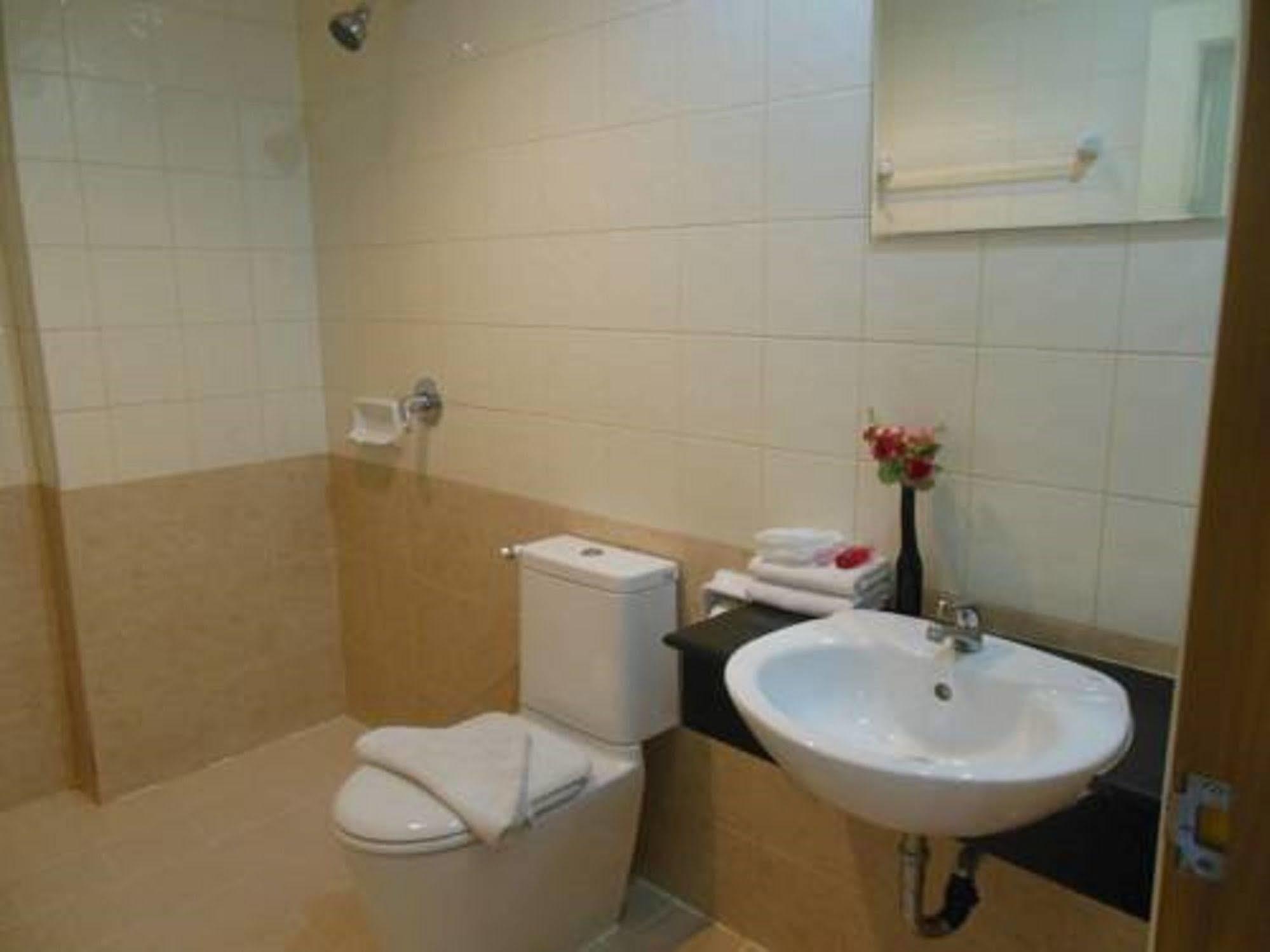 Guest house Park Eden Patong