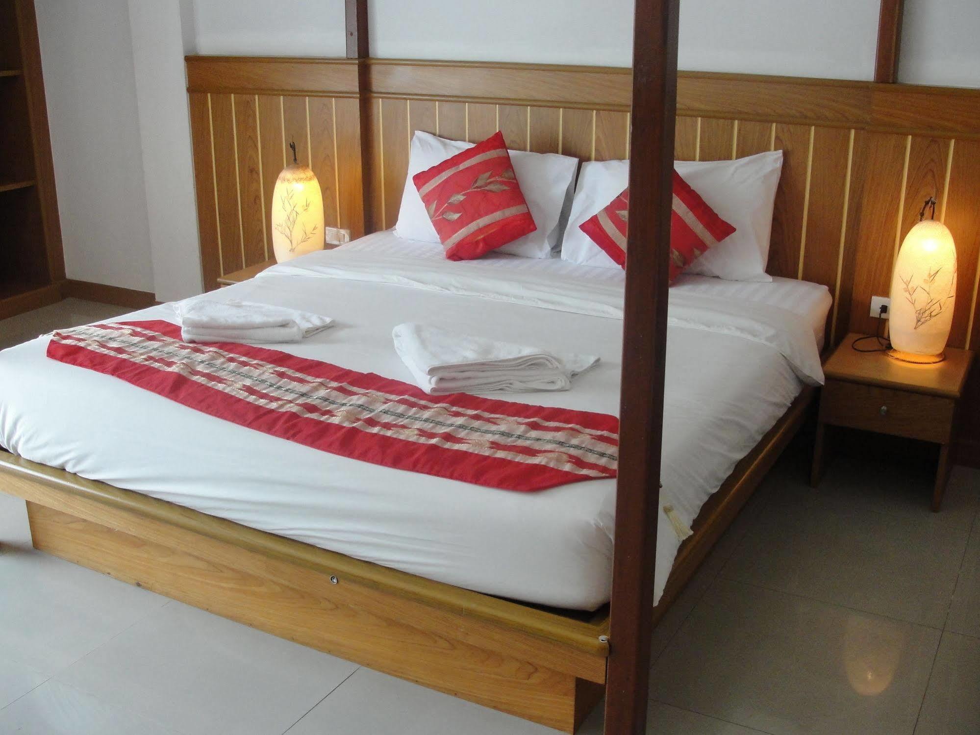 Guest house Park Eden Patong