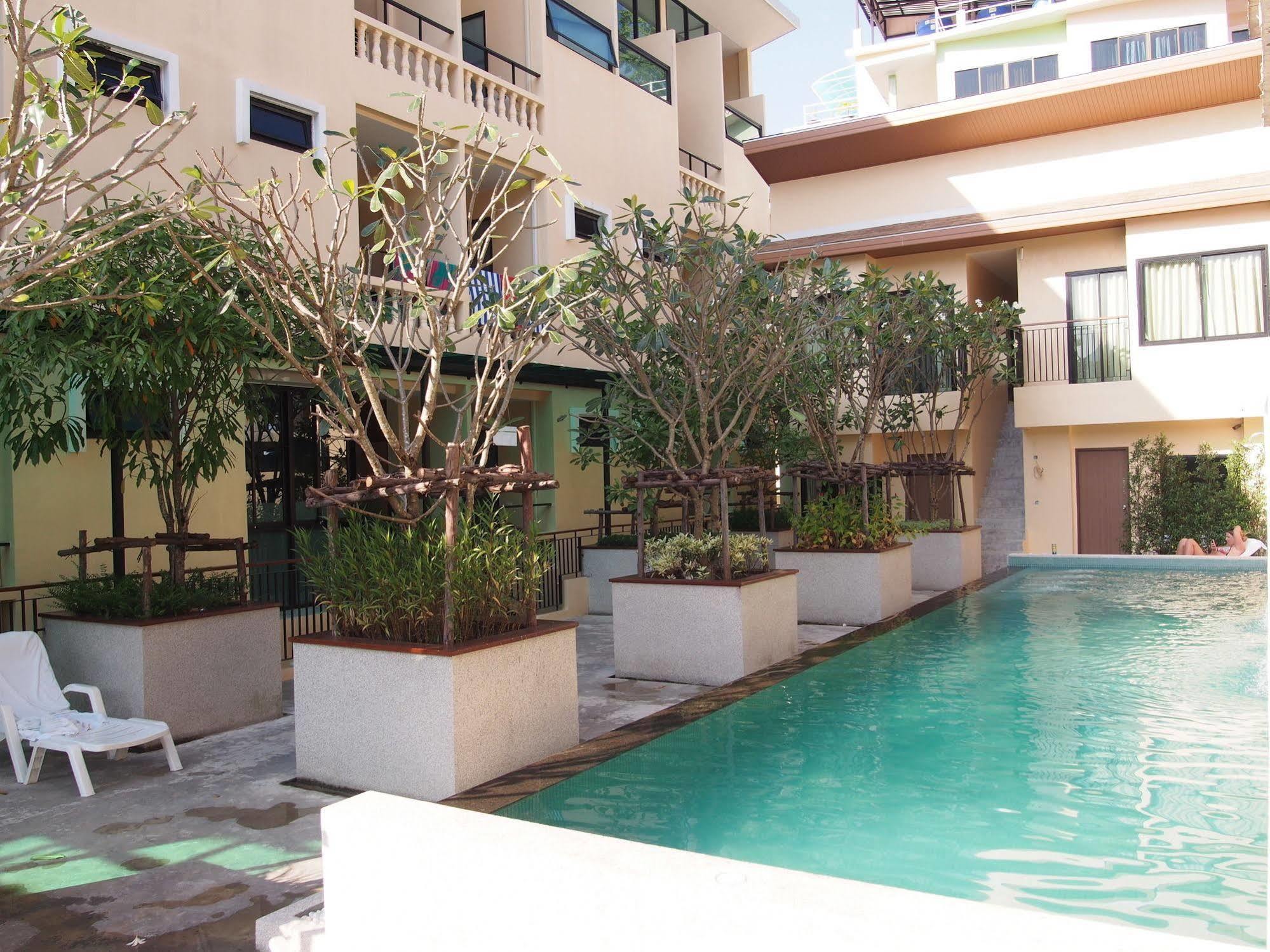 Hotel The Wave Patong Sha