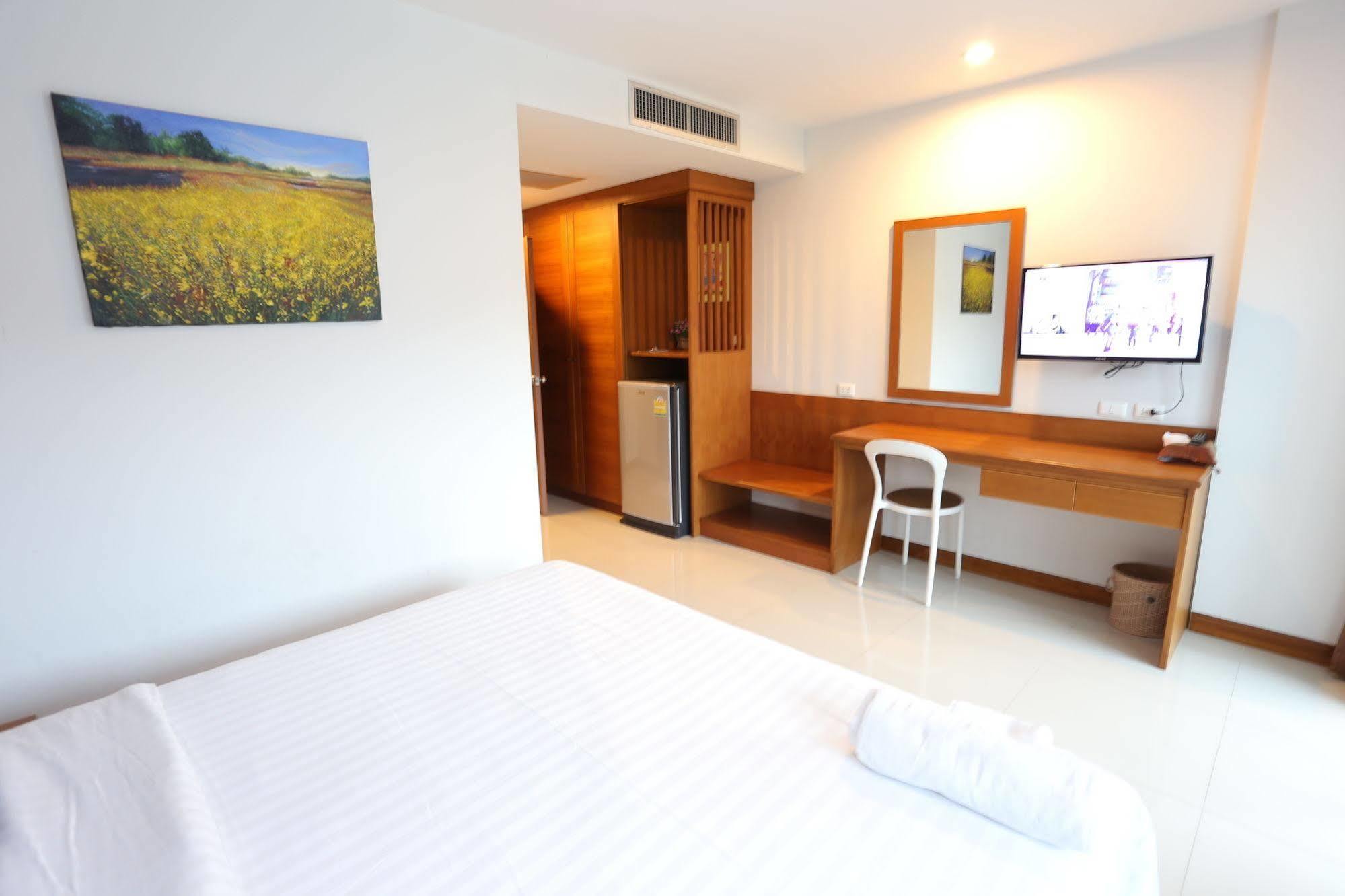Rojjana Apartment