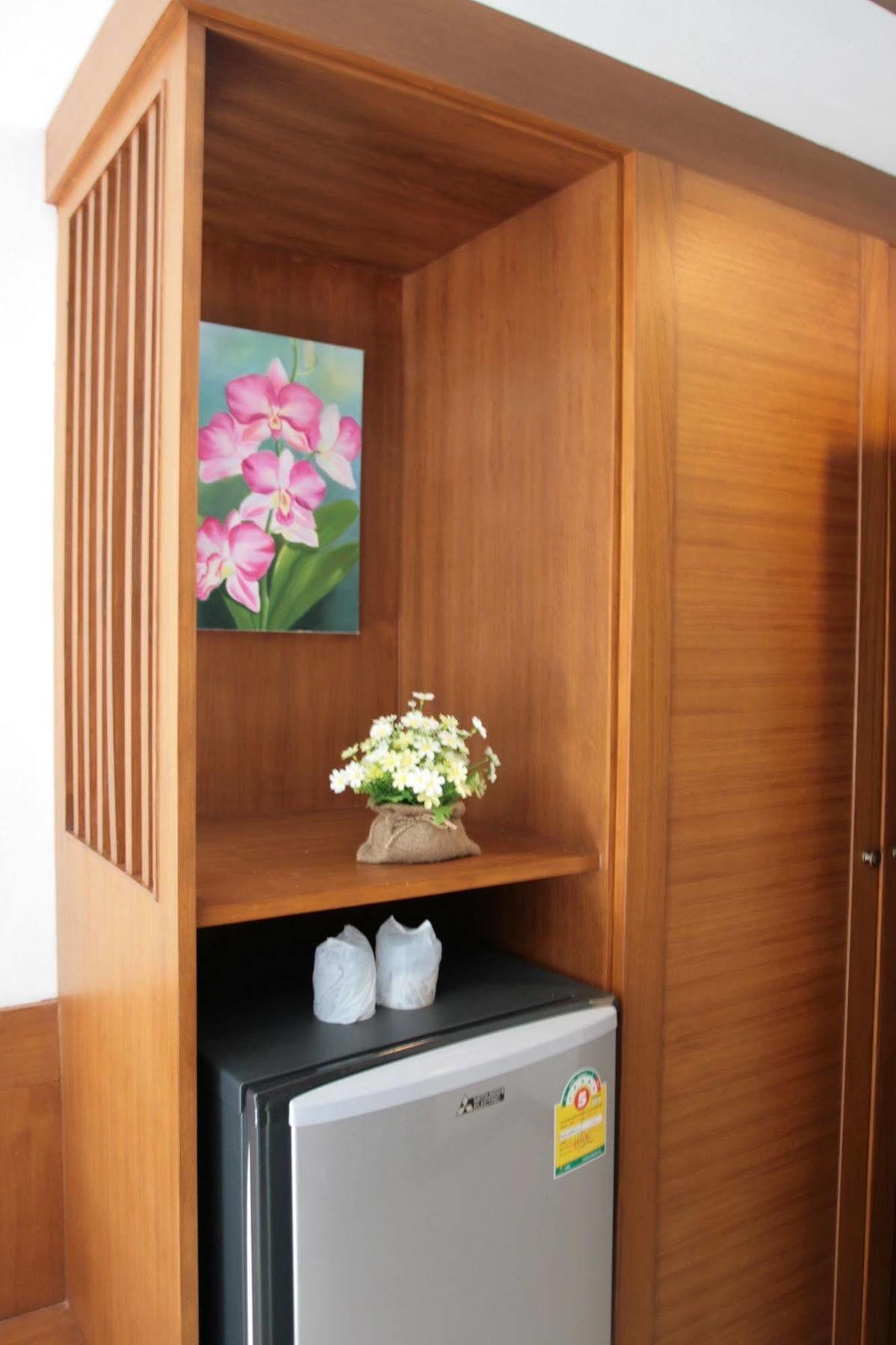 Rojjana Apartment Kamala Beach