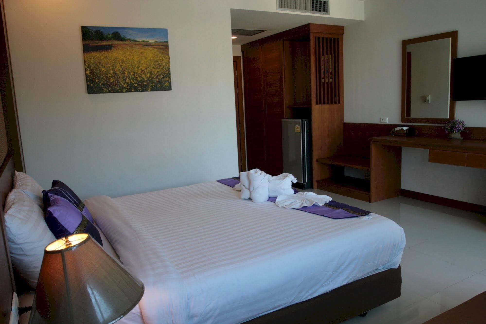 Rojjana Kamala Beach