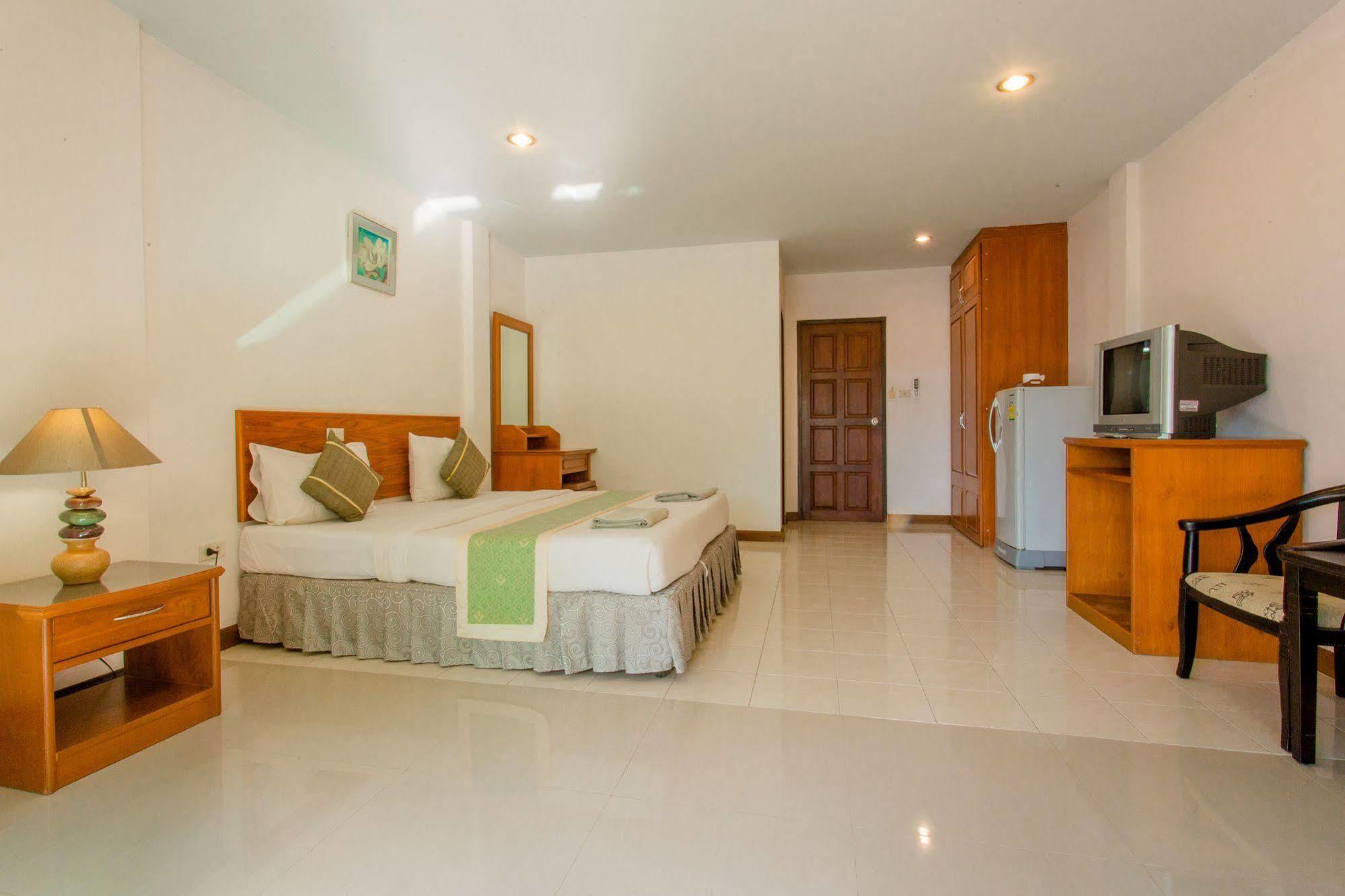 Sunset - Sha Hotel Surin Beach (Phuket)