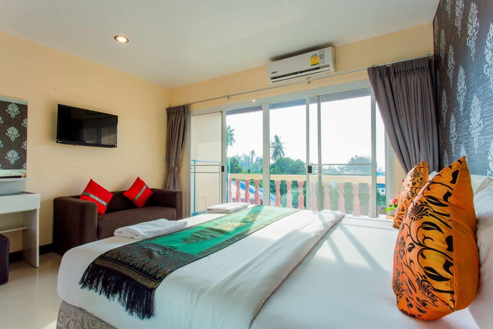 Sunset - Sha 3* Surin Beach (Phuket)