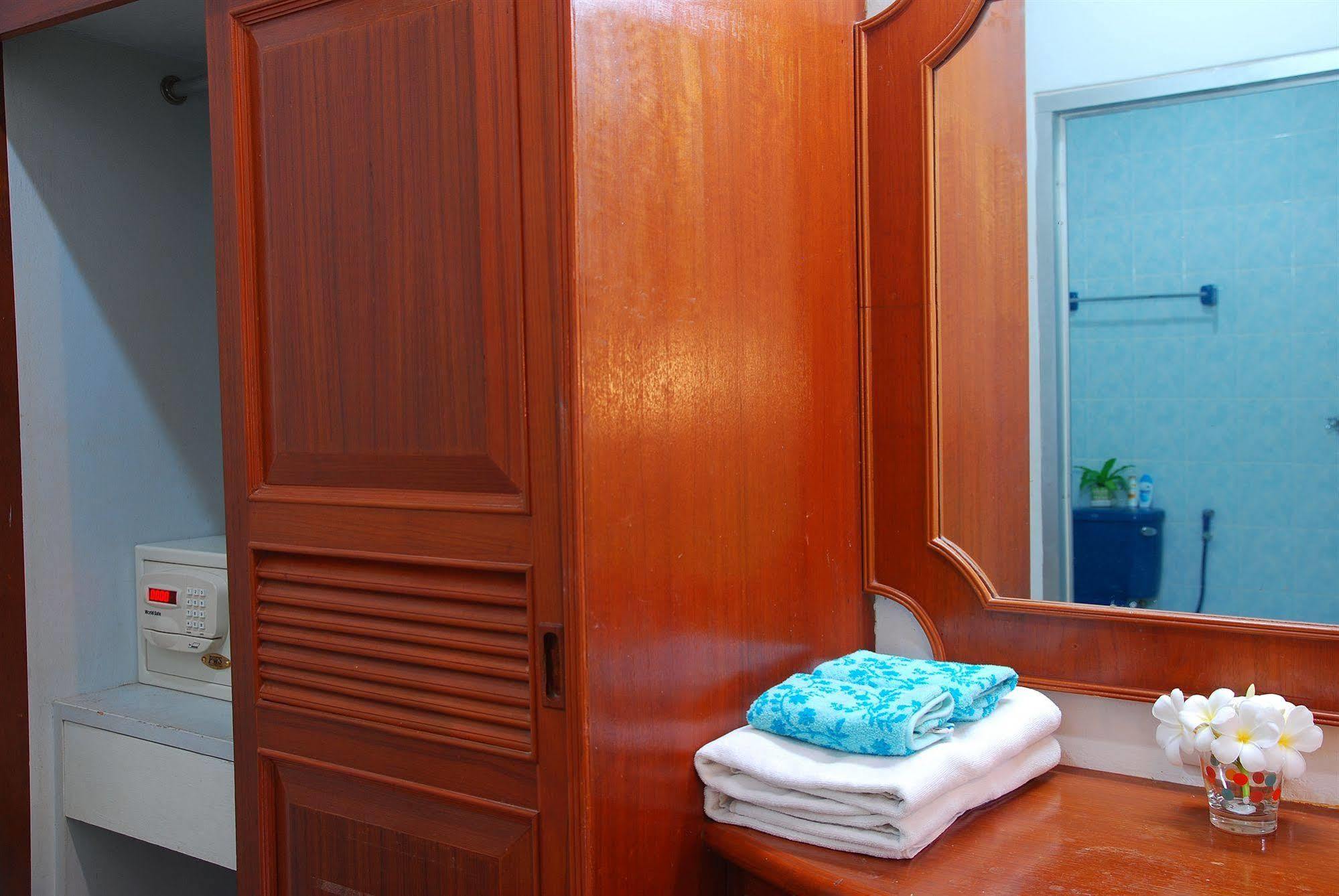 Ps 2 Phuket - Sha Hotel 3*