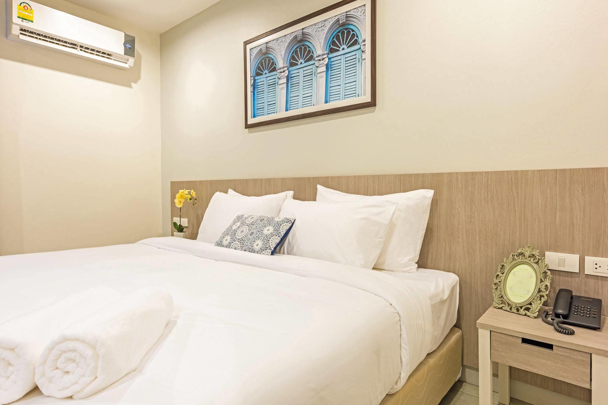 Hotel Recenta Suanluang Phuket