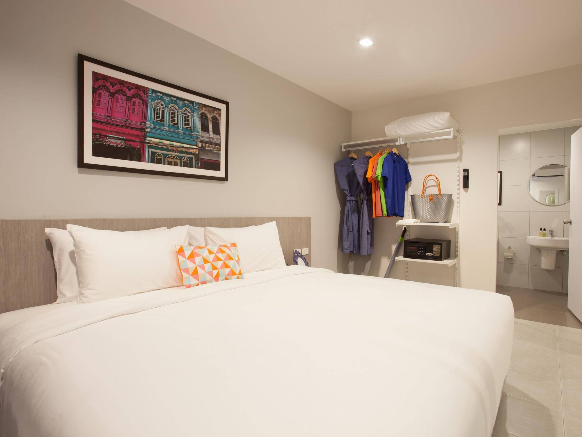 Recenta Suanluang Hotel 4*