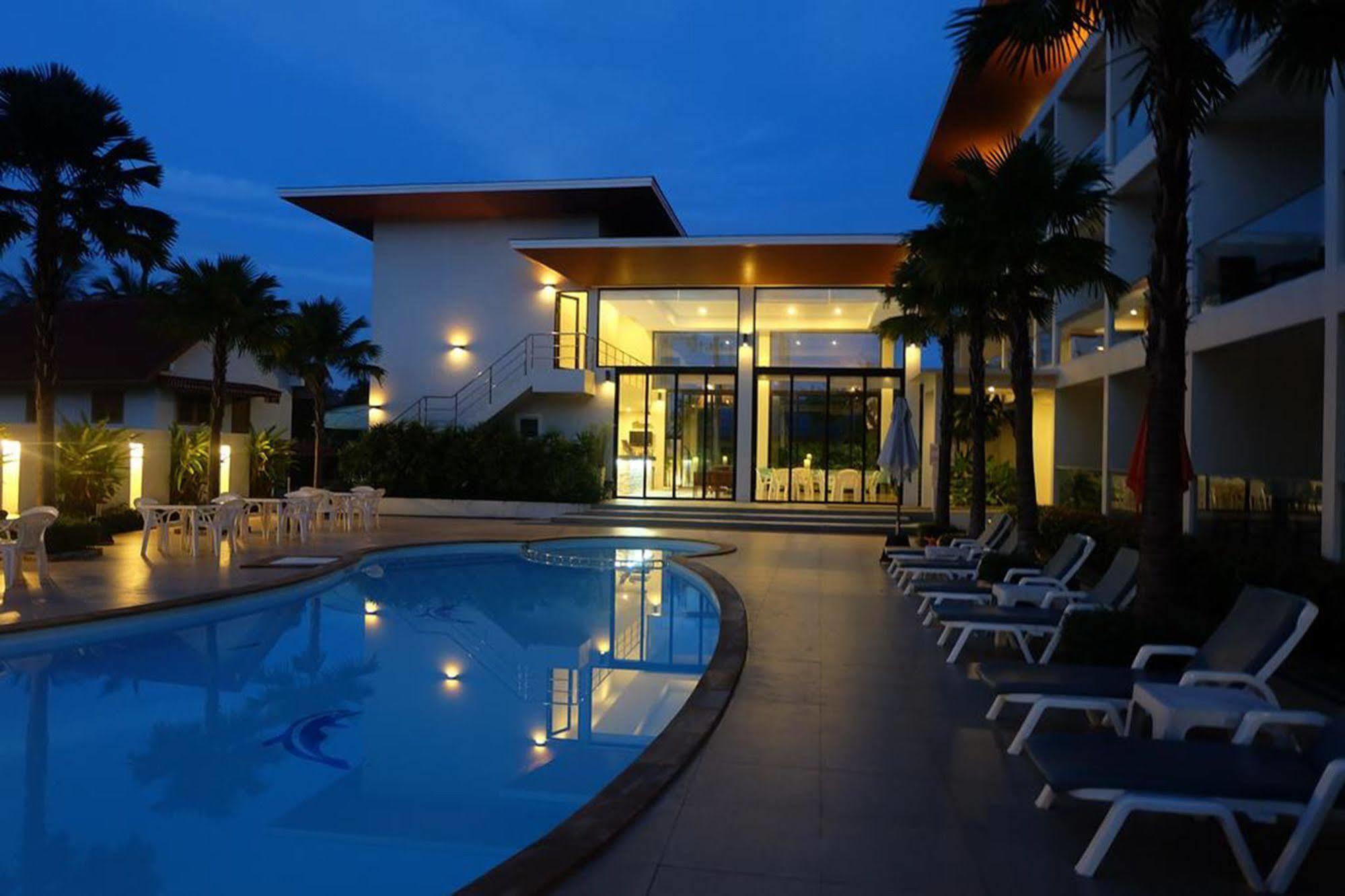 Resort Clear House - Sha Extra