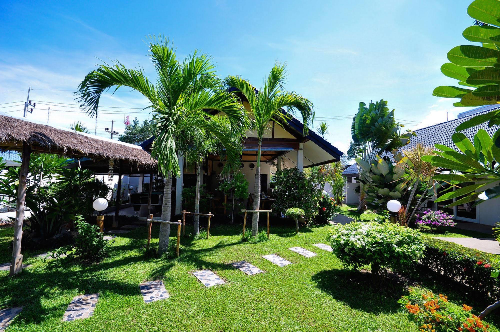 Airport Phuket Resort 4*