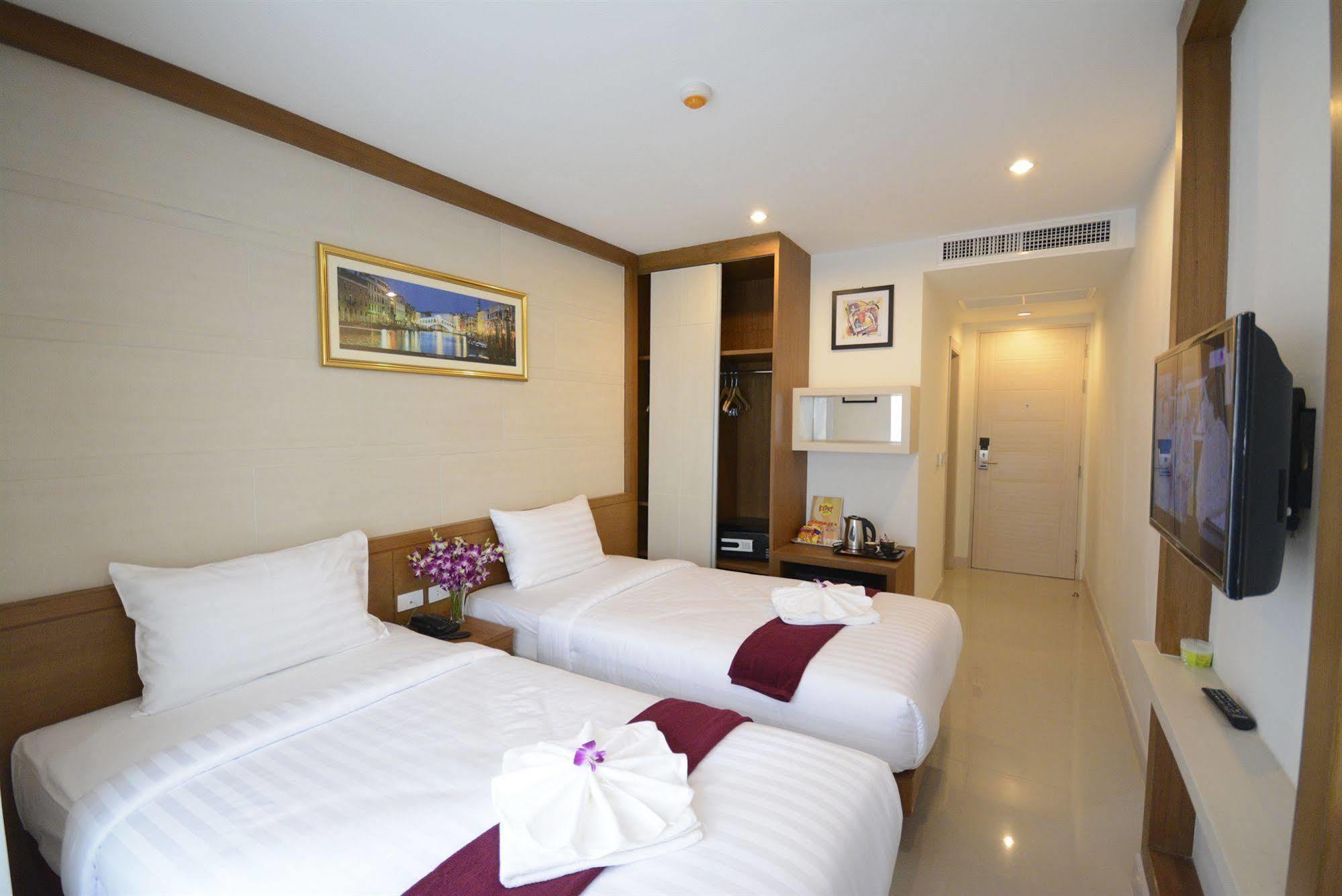 The Center 3* Patong