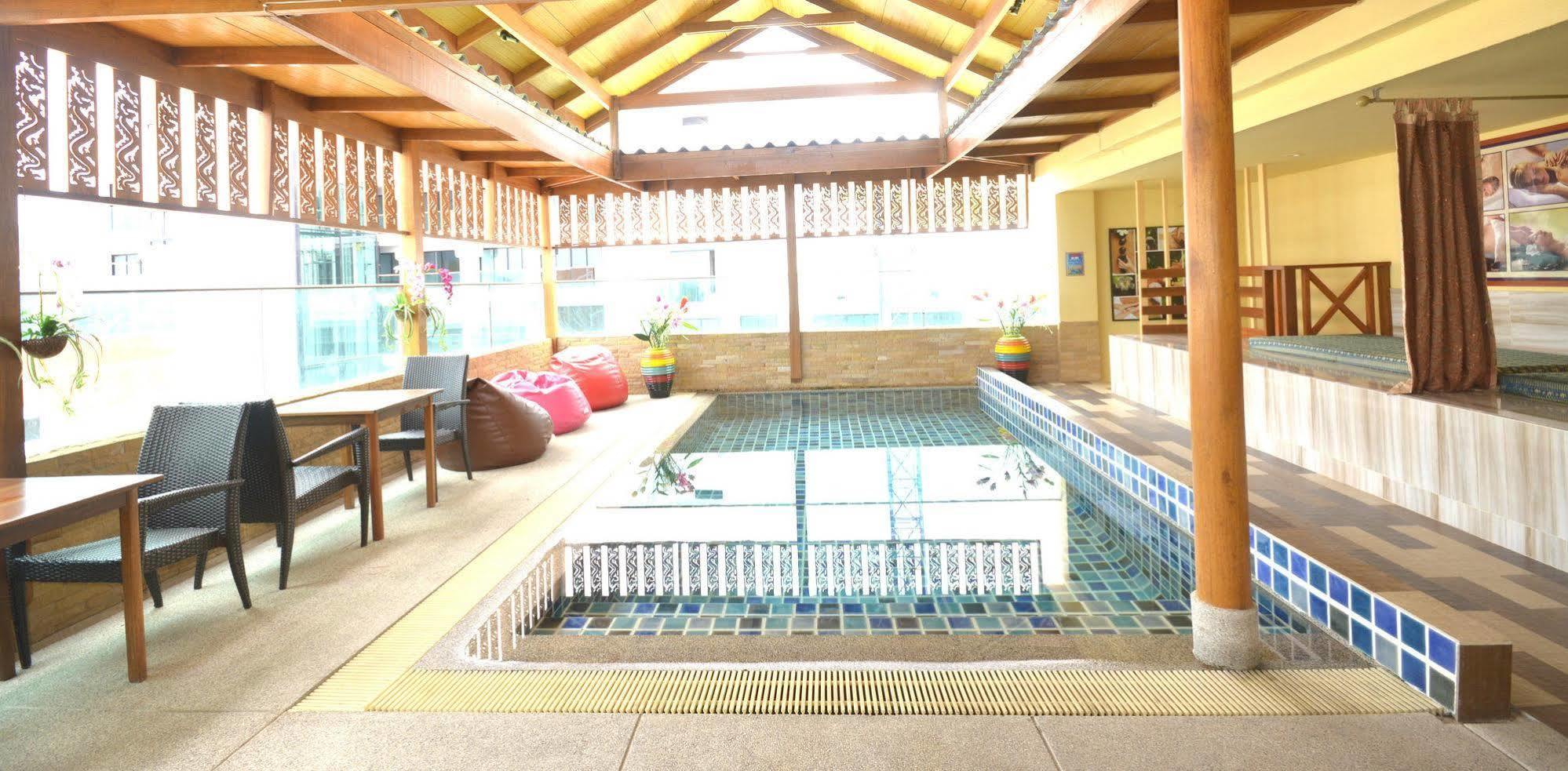 Hotel The Center Patong