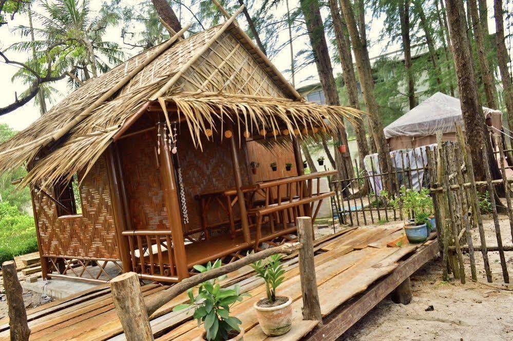 Vakantiehuis Micky Monkey Phuket Maikhao Thailand Mai Khao