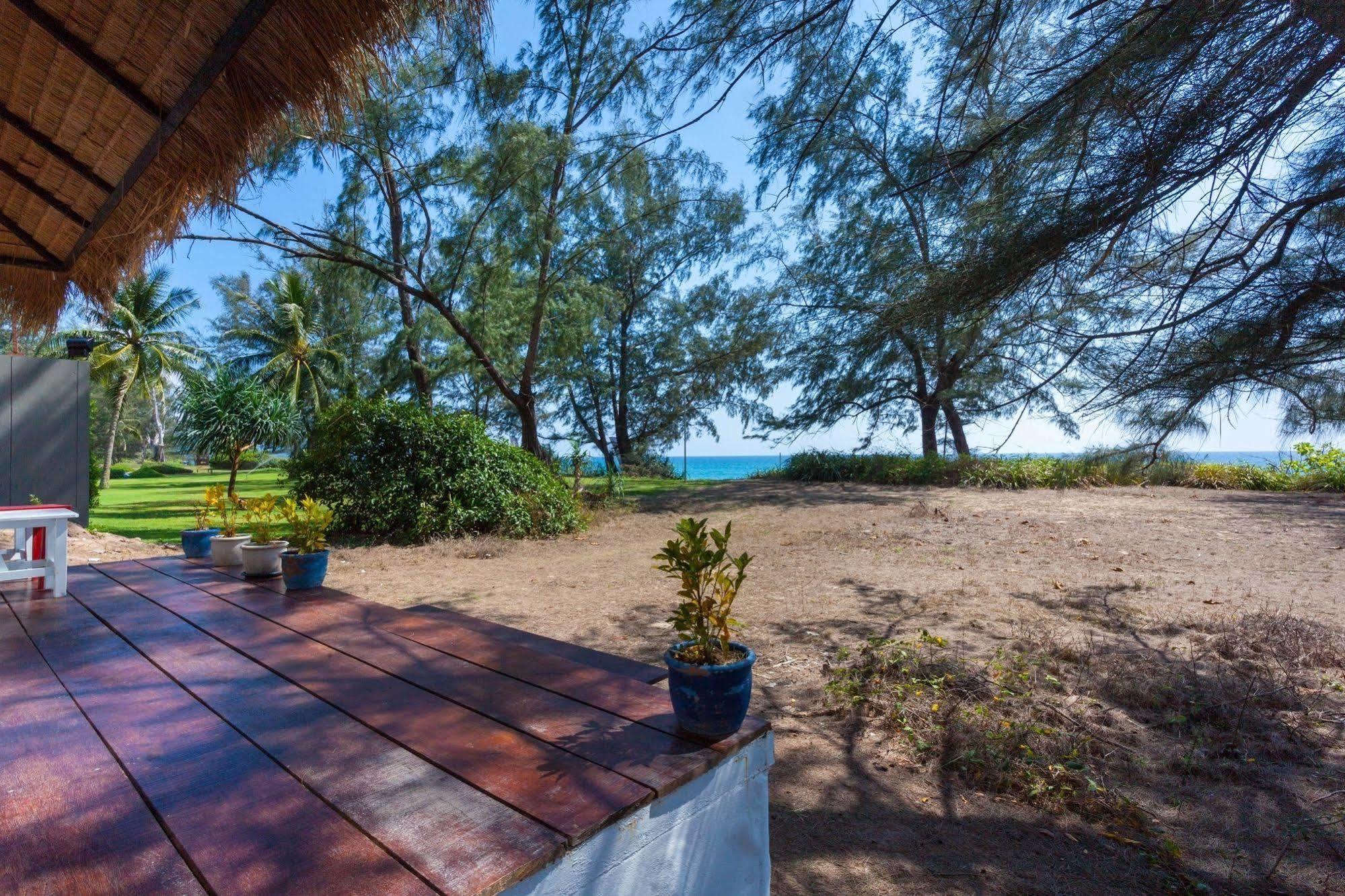 Vakantiehuis Micky Monkey Phuket Maikhao Thailand